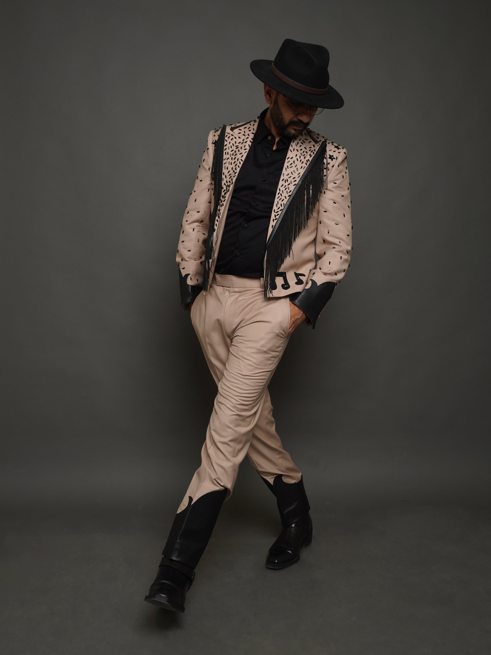 Modern Western Ensemble (CLS)