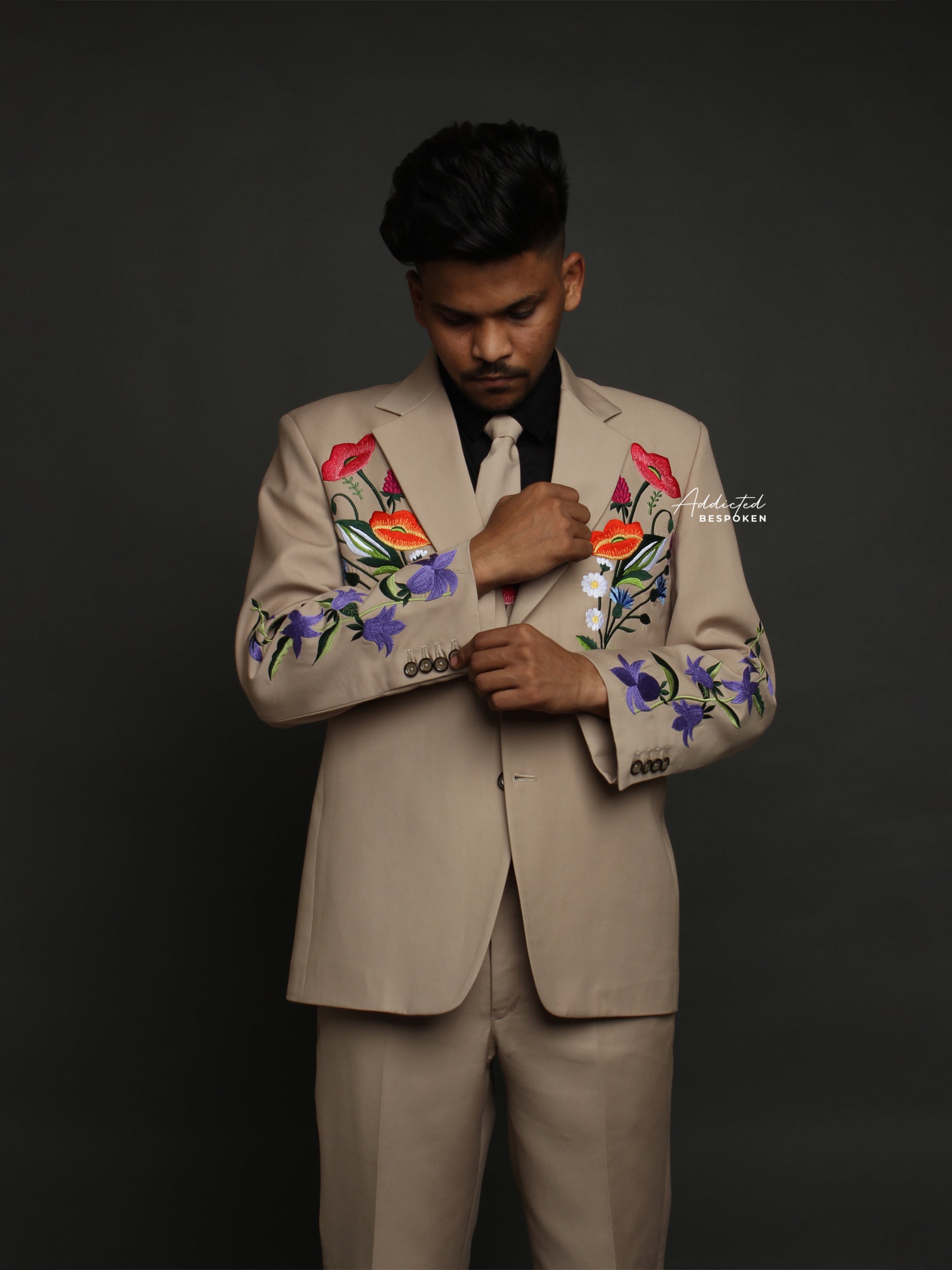 Western Suit, Embroidered Western Suits, Bespoke Wedding Suits, Wedding Men suits, Modern Groom Attire.