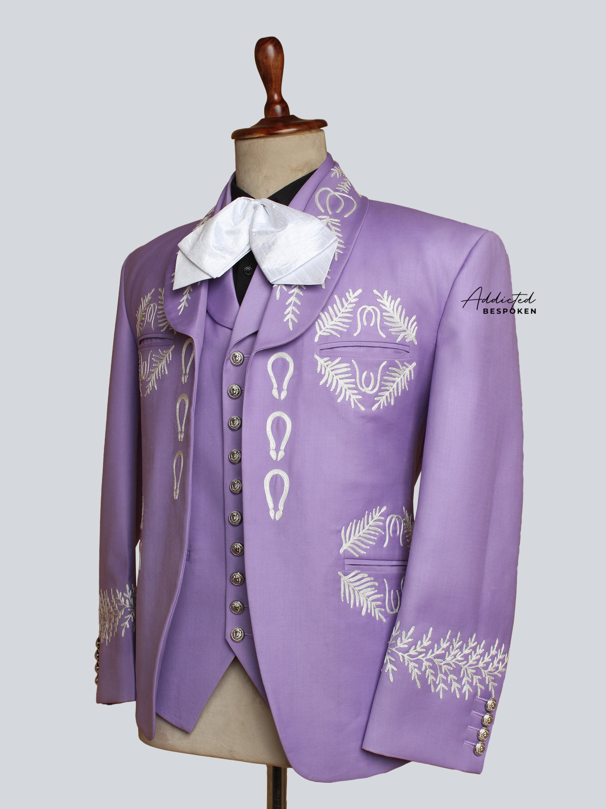Western Suit, Embroidered Western Suits, Bespoke Wedding Suits, Wedding Men suits, Modern Groom Attire.