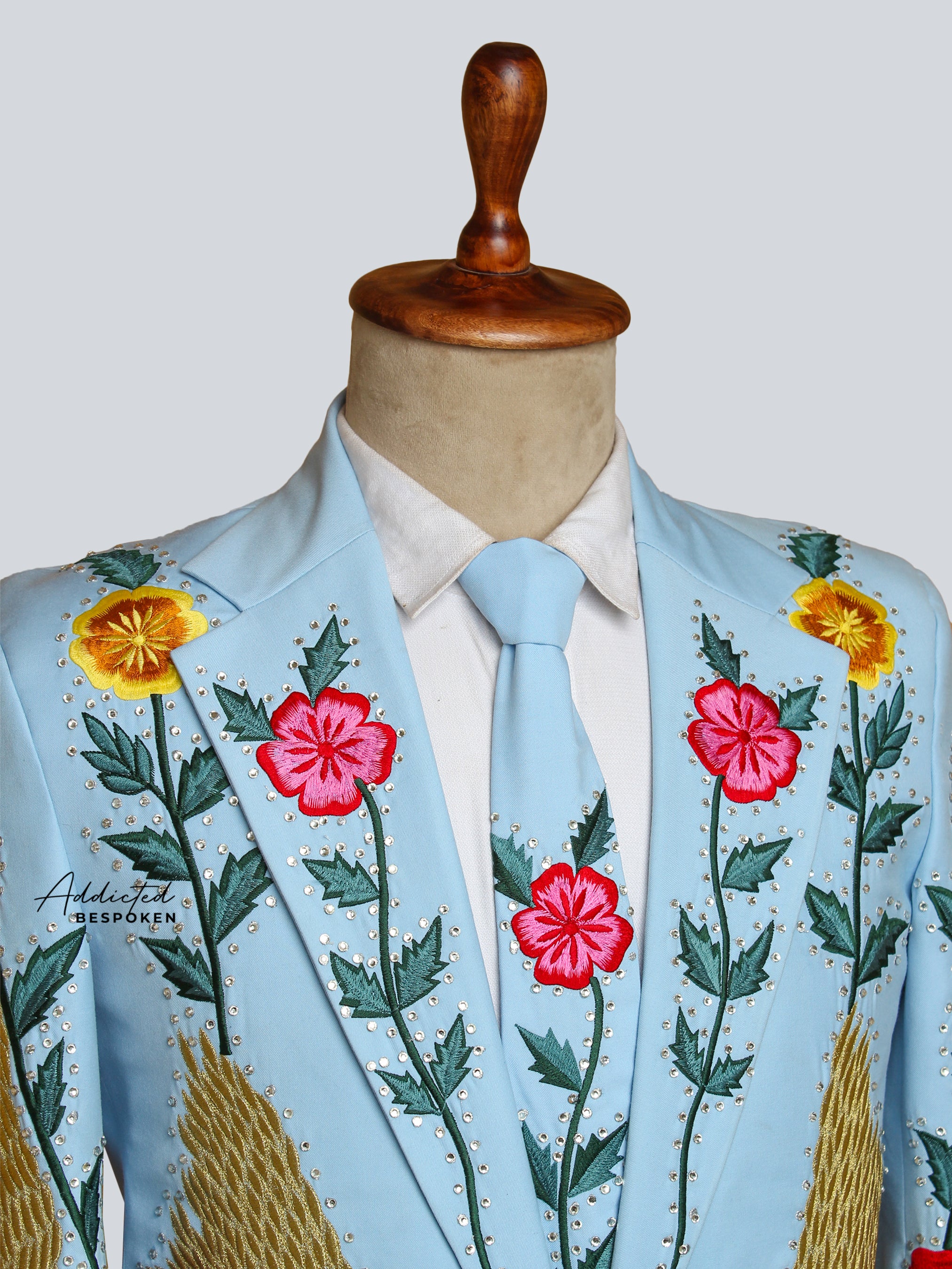 Western Suit, Embroidered Western Suits, Bespoke Wedding Suits, Wedding Men suits, Modern Groom Attire.