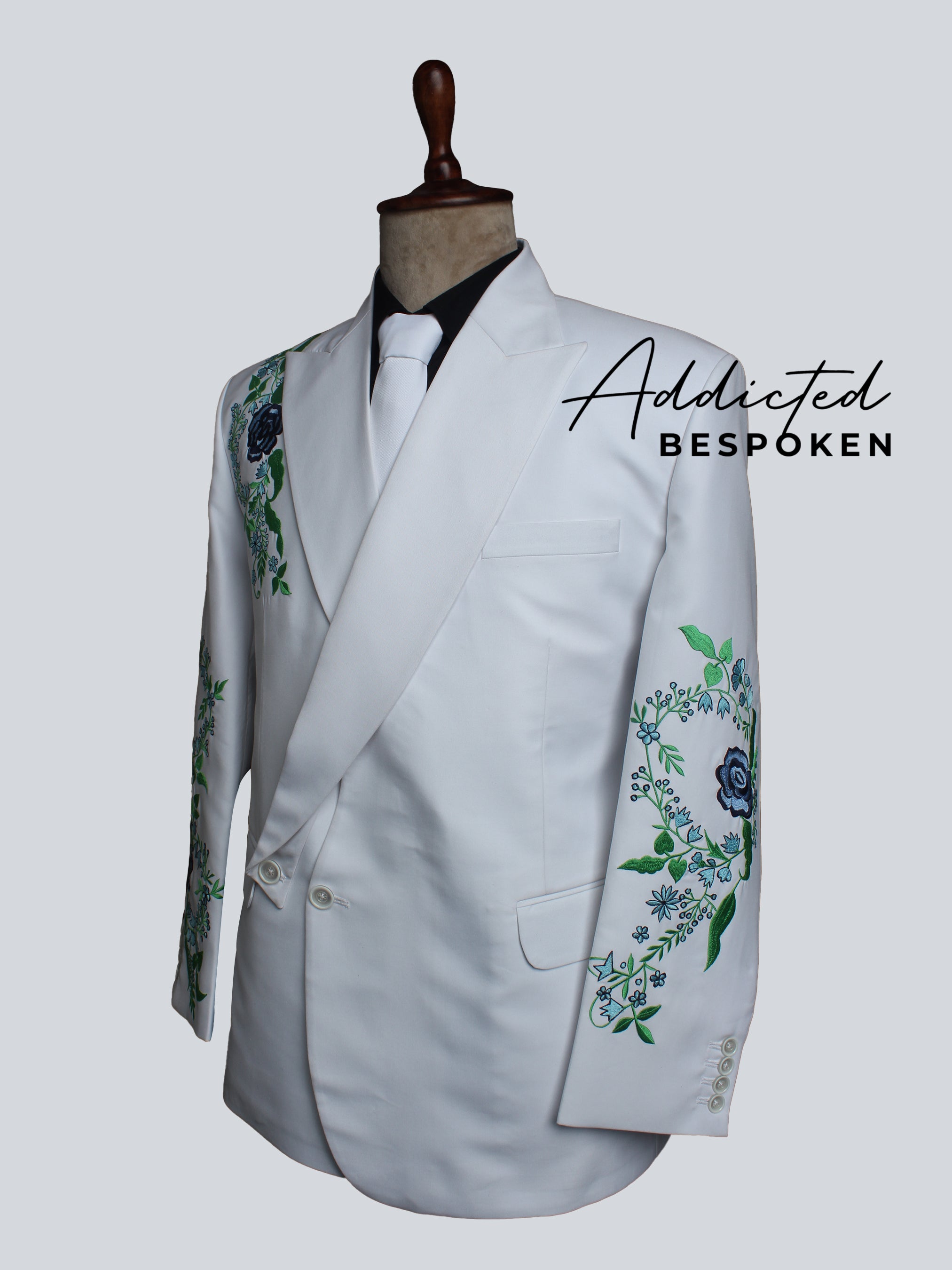 Western Suit, Embroidered Western Suits, Bespoke Wedding Suits, Wedding Men suits, Modern Groom Attire.