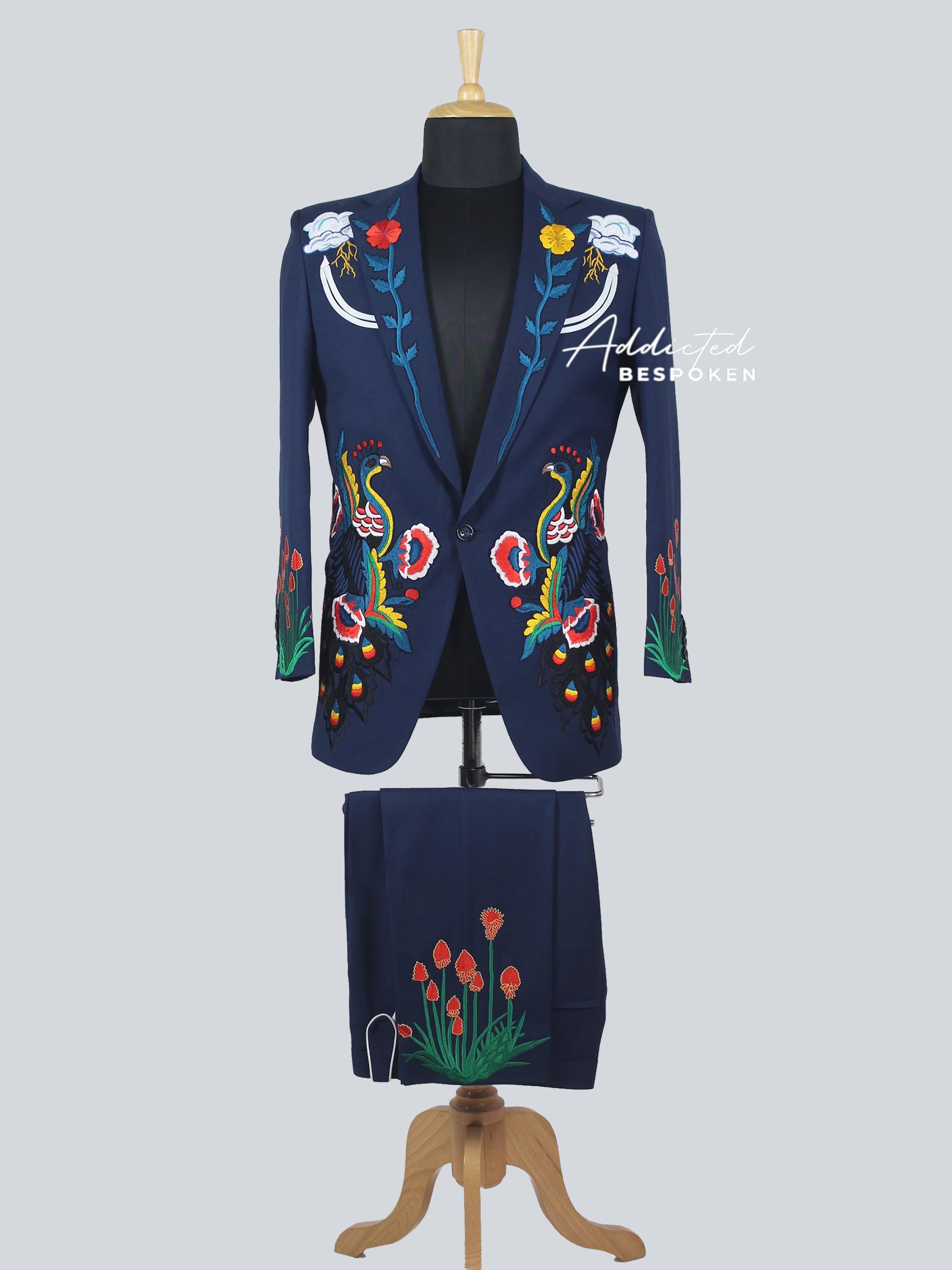 Western Suit, Embroidered Western Suits, Bespoke Wedding Suits, Wedding Men suits, Modern Groom Attire.