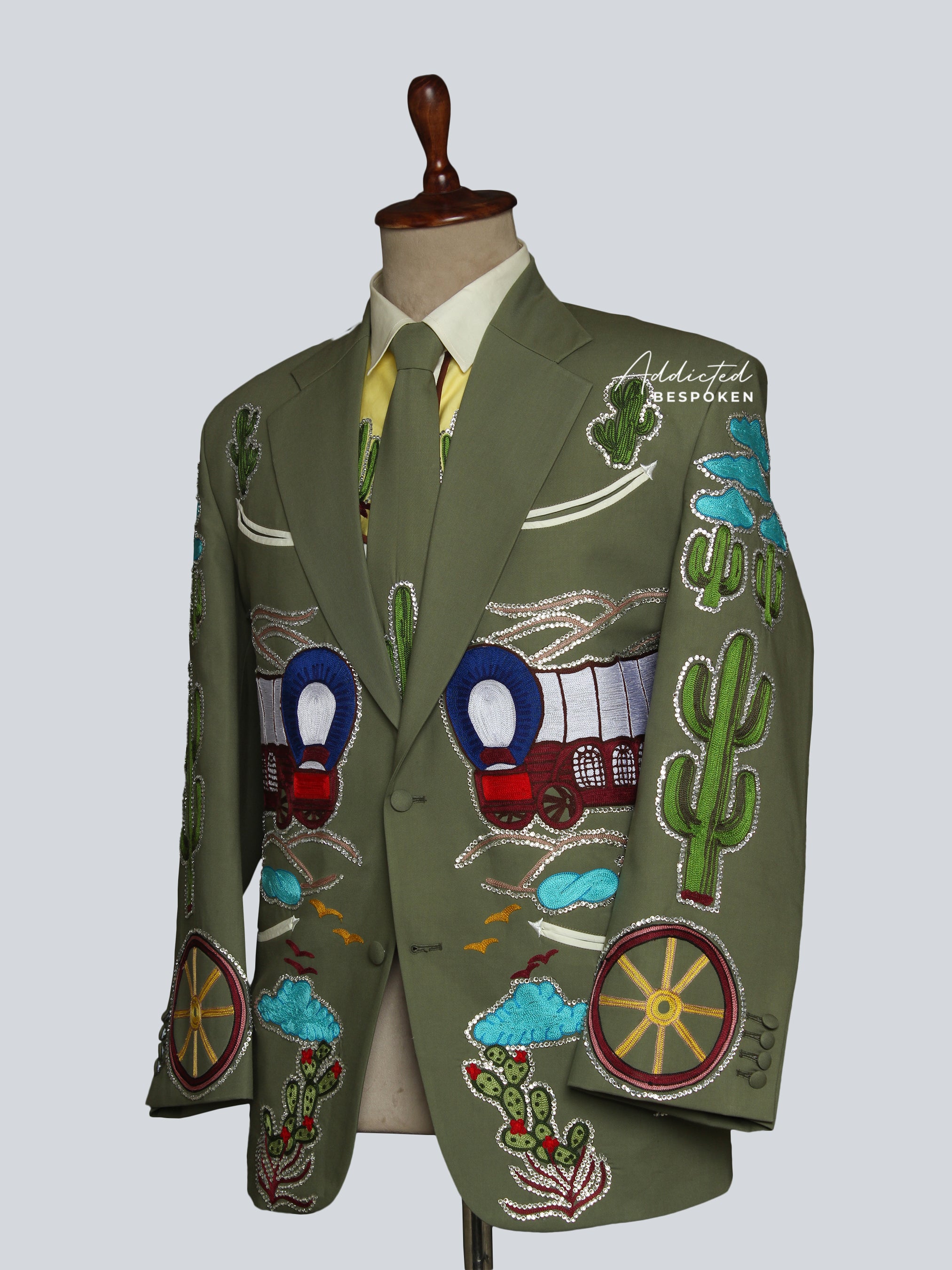 Train Detailed Lavish Suit