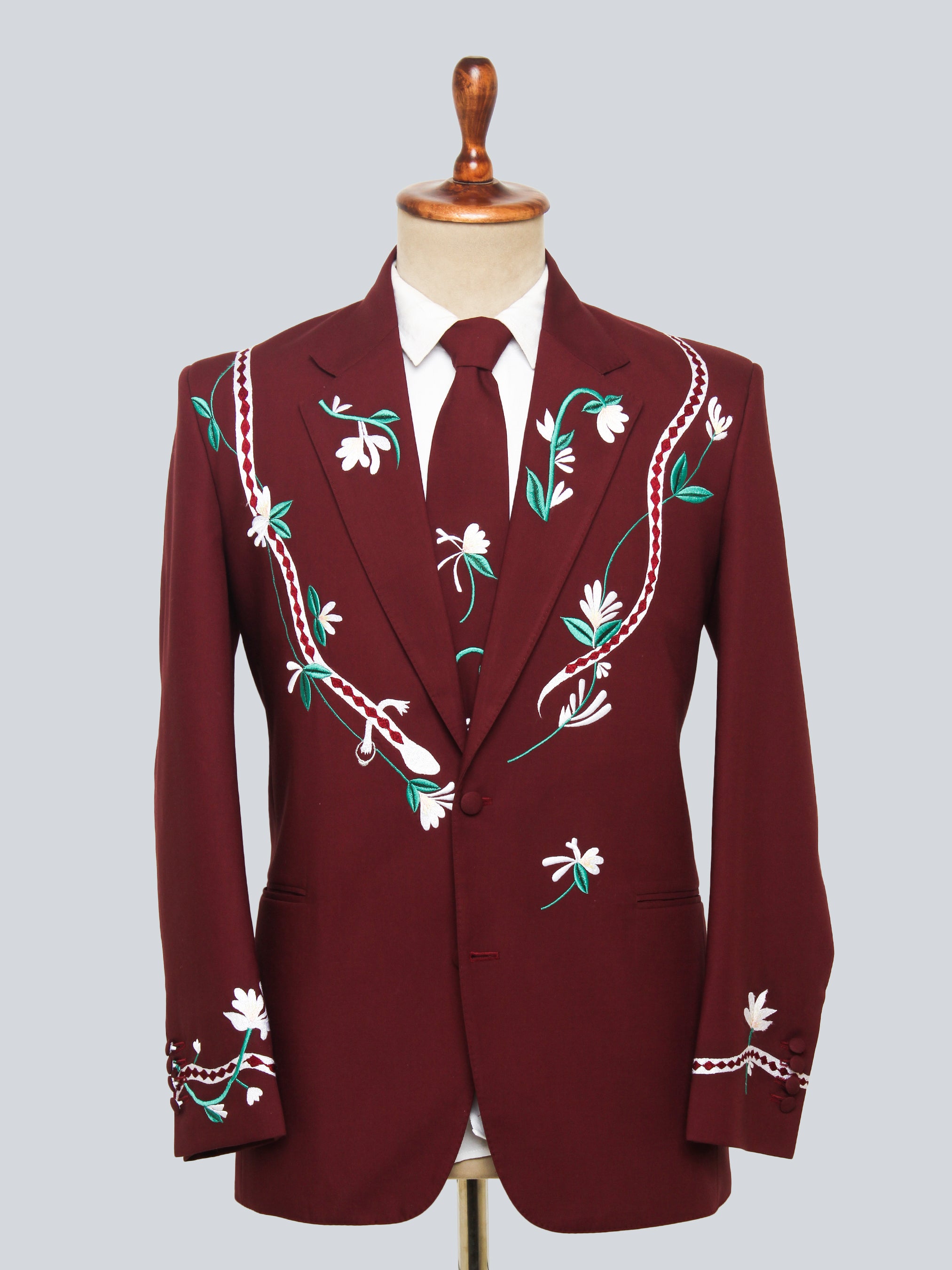 Western Suit, Embroidered Western Suits, Bespoke Wedding Suits, Wedding Men suits, Modern Groom Attire.