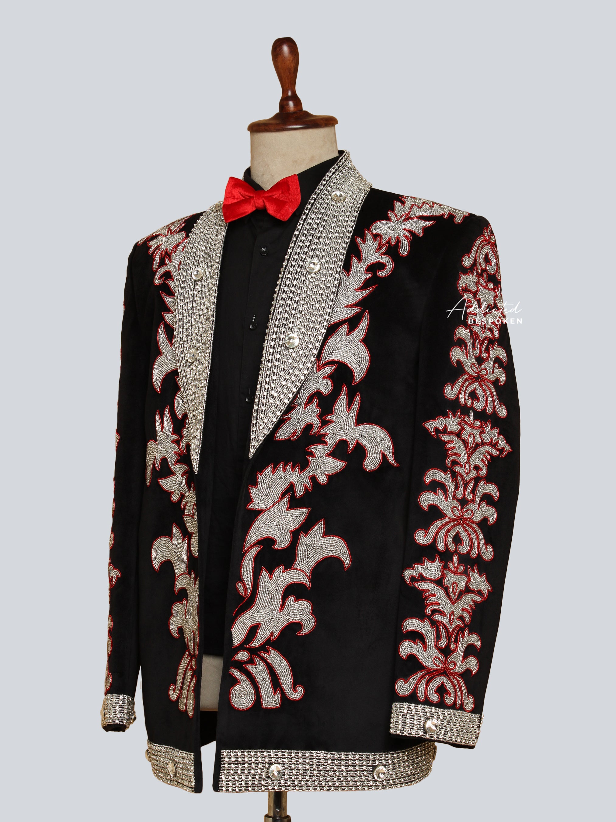 Western Suit, Embroidered Western Suits, Bespoke Wedding Suits, Wedding Men suits, Modern Groom Attire.