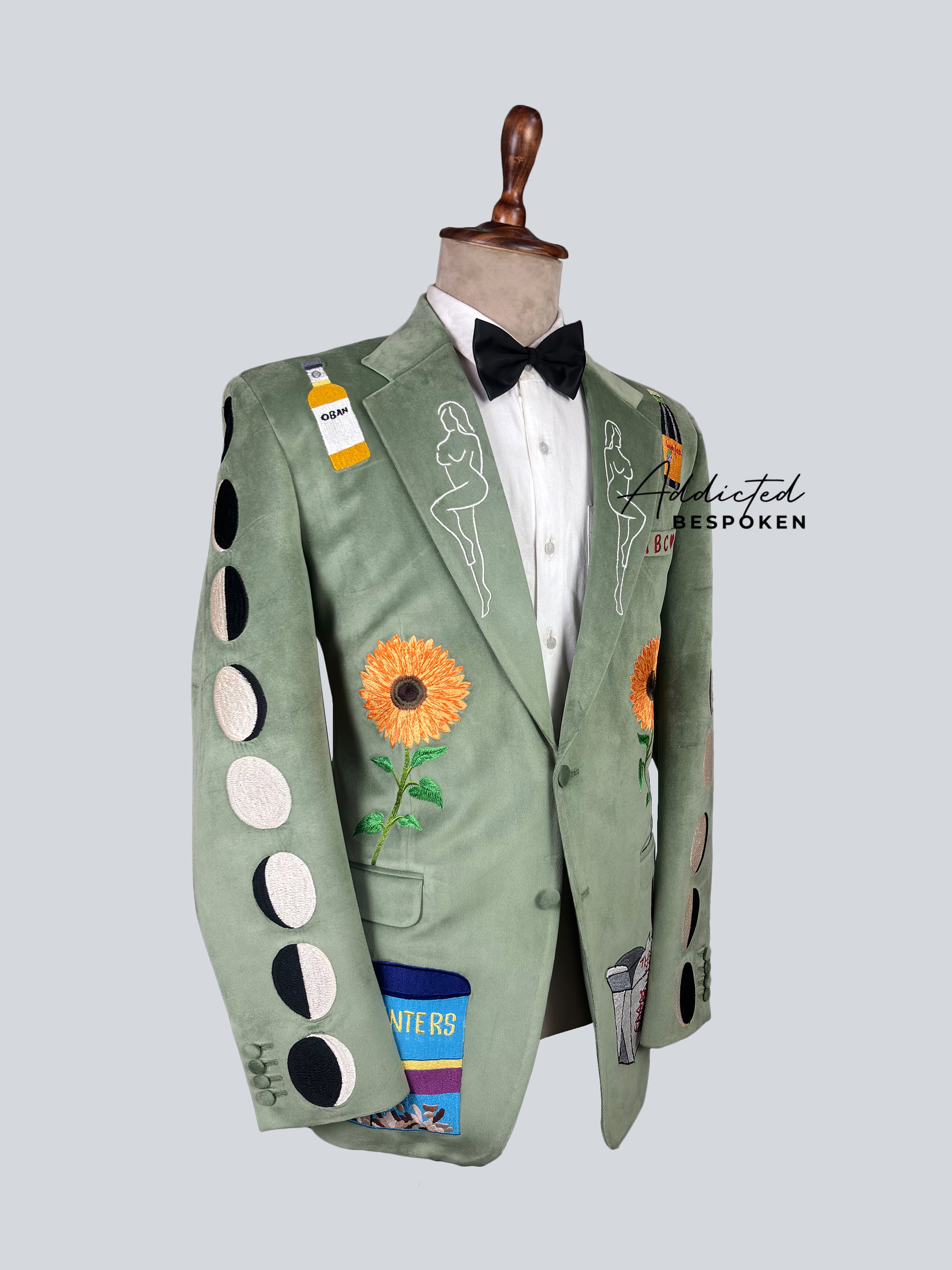 Western Suit, Embroidered Western Suits, Bespoke Wedding Suits, Wedding Men suits, Modern Groom Attire.