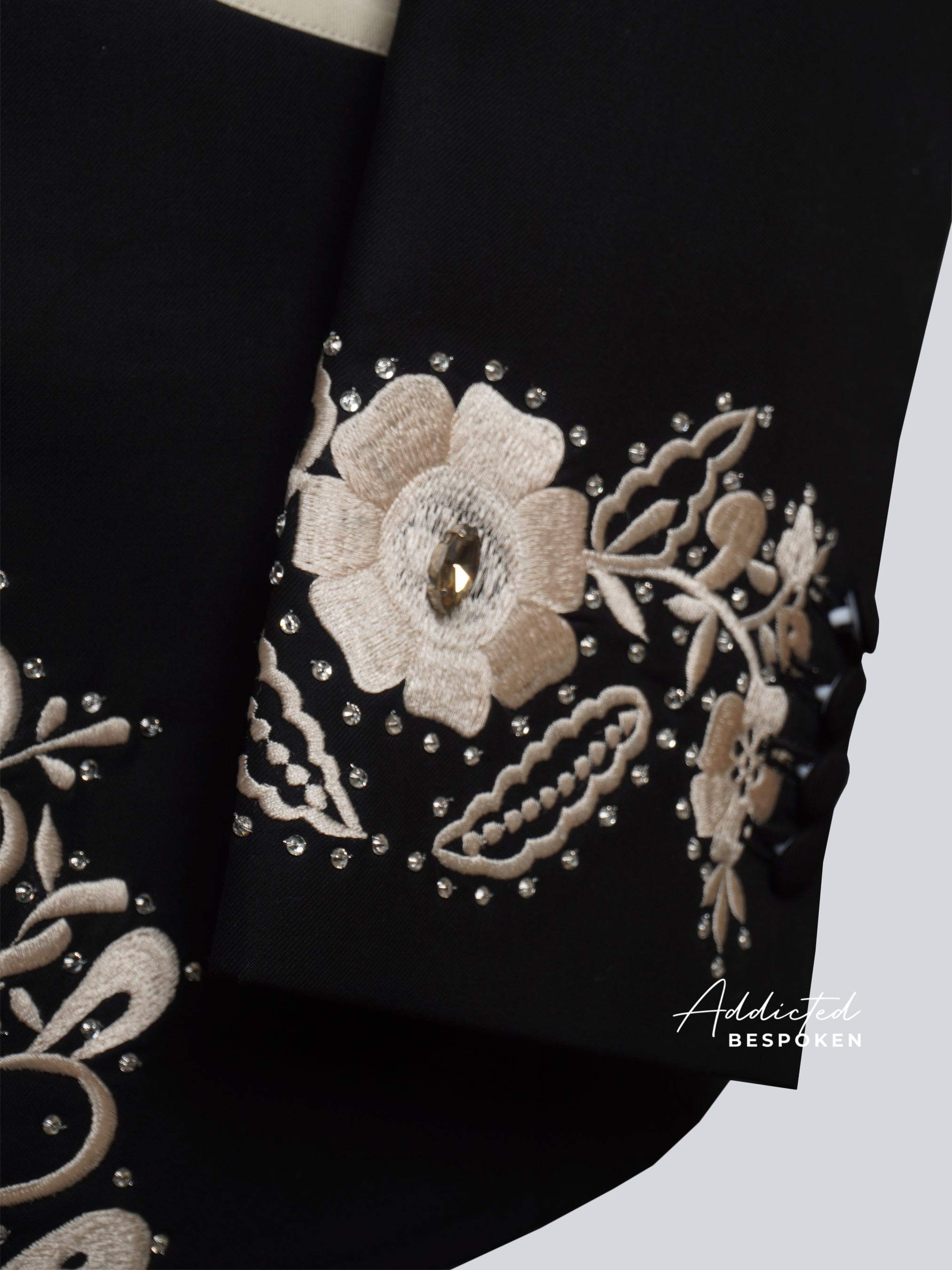 Embroidered Elegance Blazer