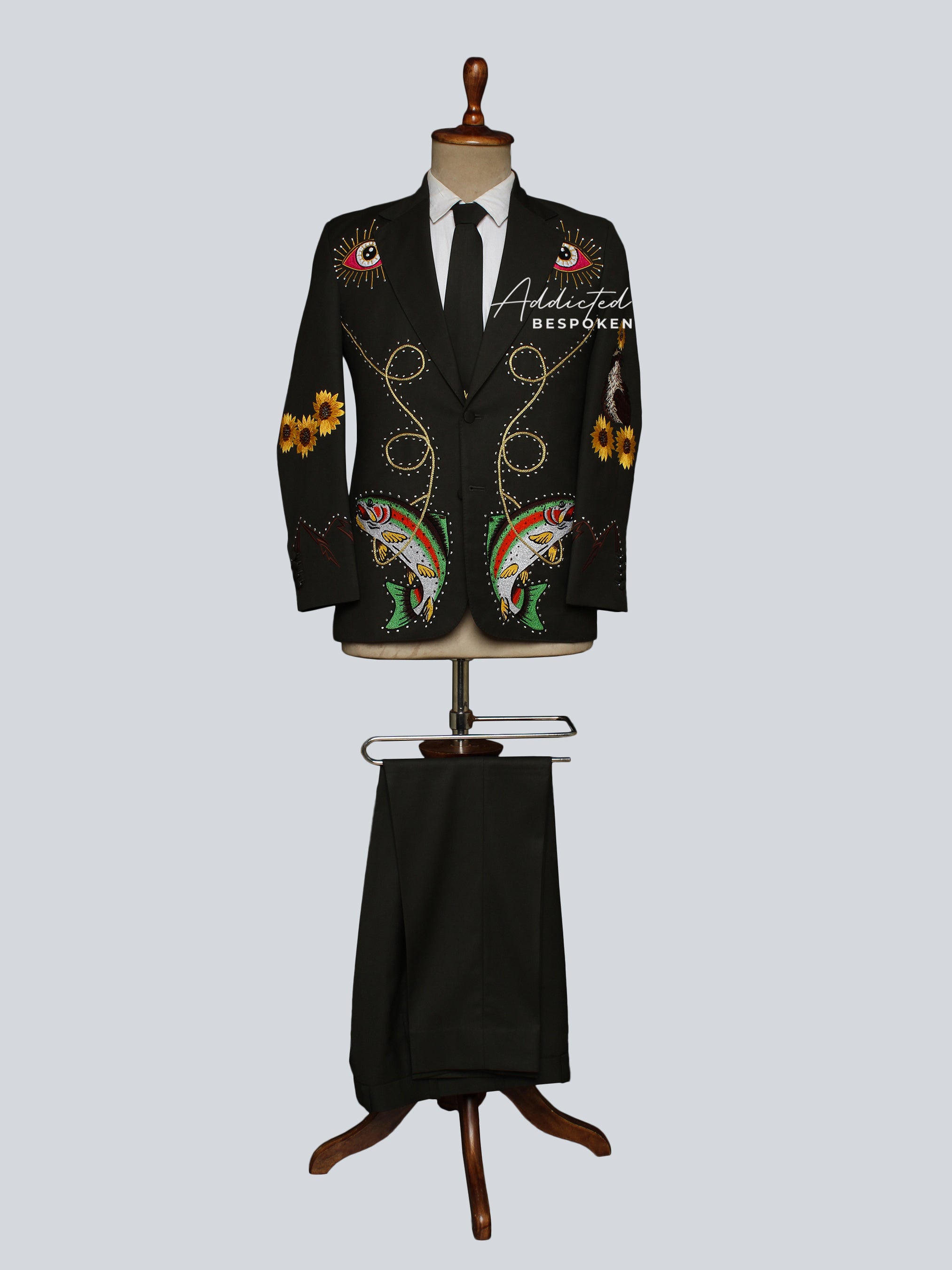 Western Suit, Embroidered Western Suits, Bespoke Wedding Suits, Wedding Men suits, Modern Groom Attire.