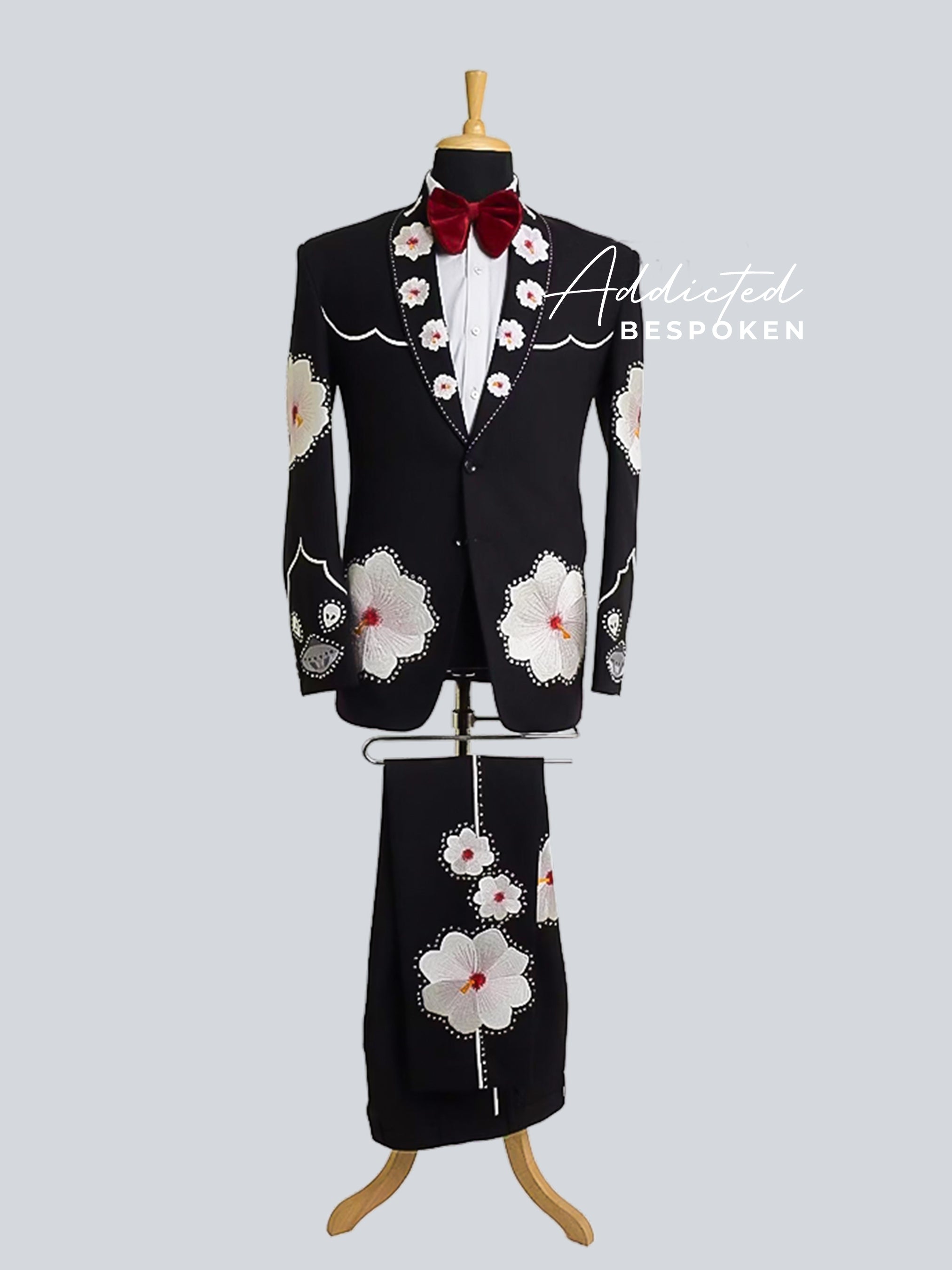 Western Suit, Embroidered Western Suits, Bespoke Wedding Suits, Wedding Men suits, Modern Groom Attire.
