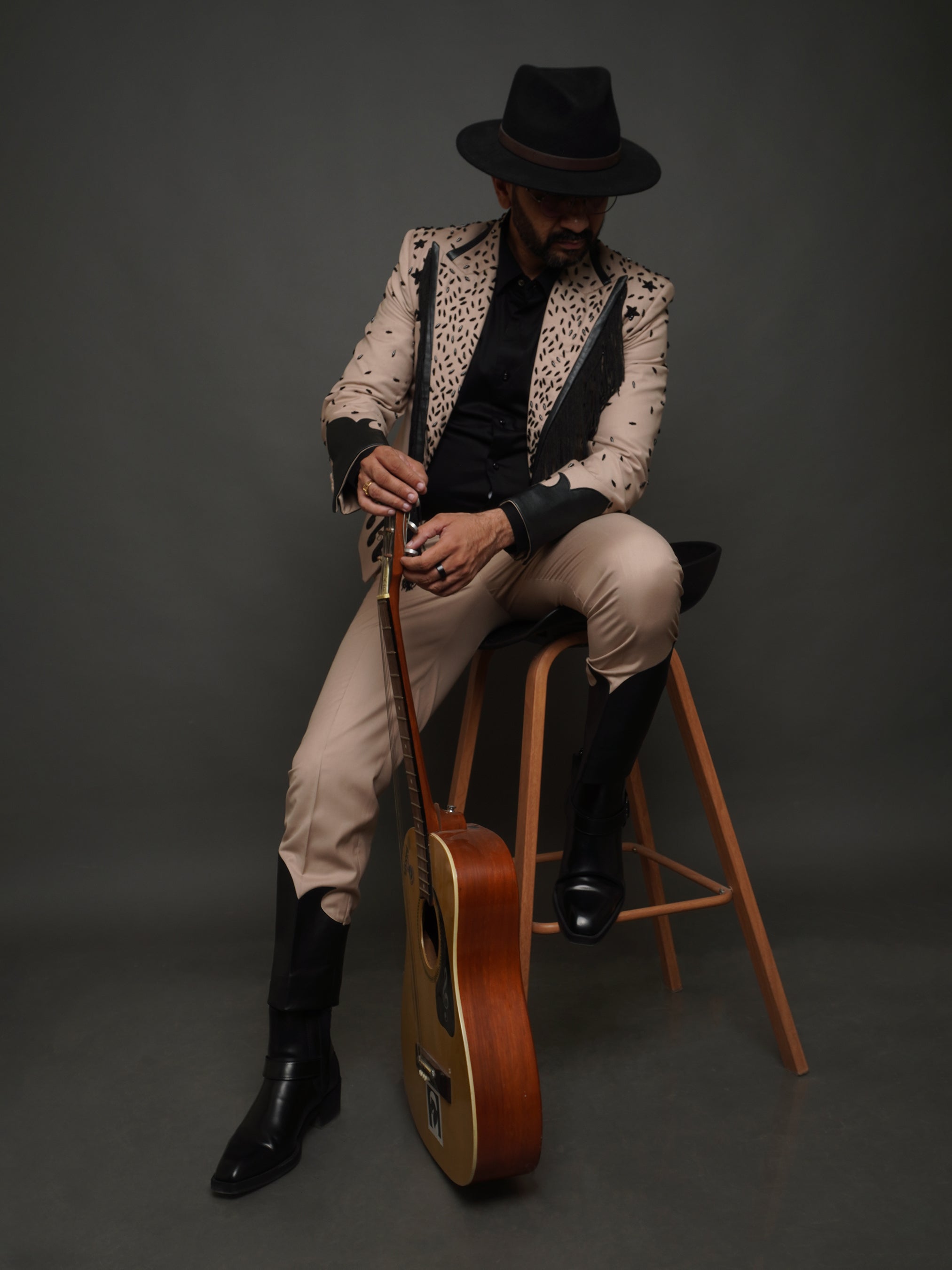Modern Western Ensemble (CLS)