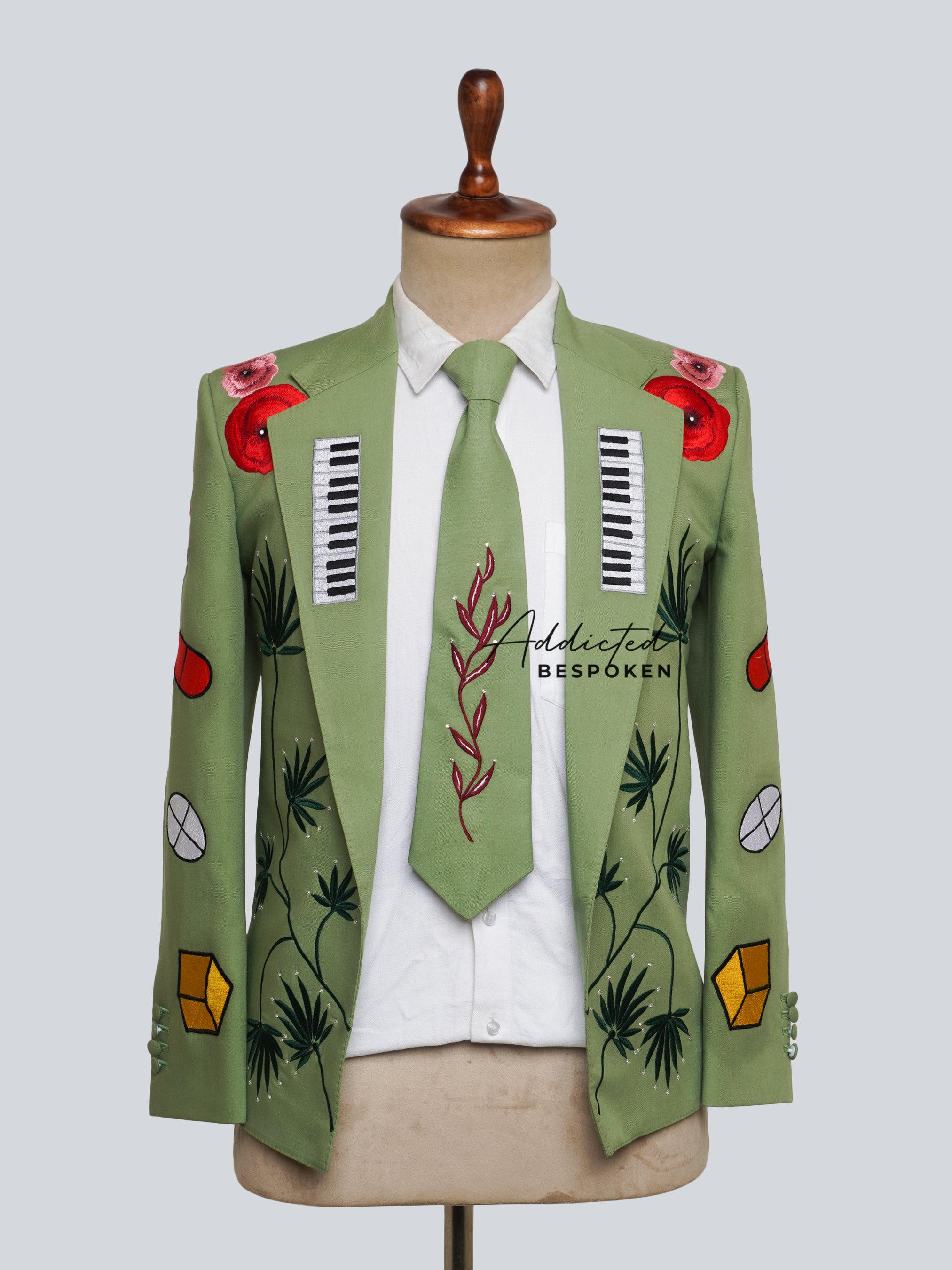 Western Suit, Embroidered Western Suits, Bespoke Wedding Suits, Wedding Men suits, Modern Groom Attire.