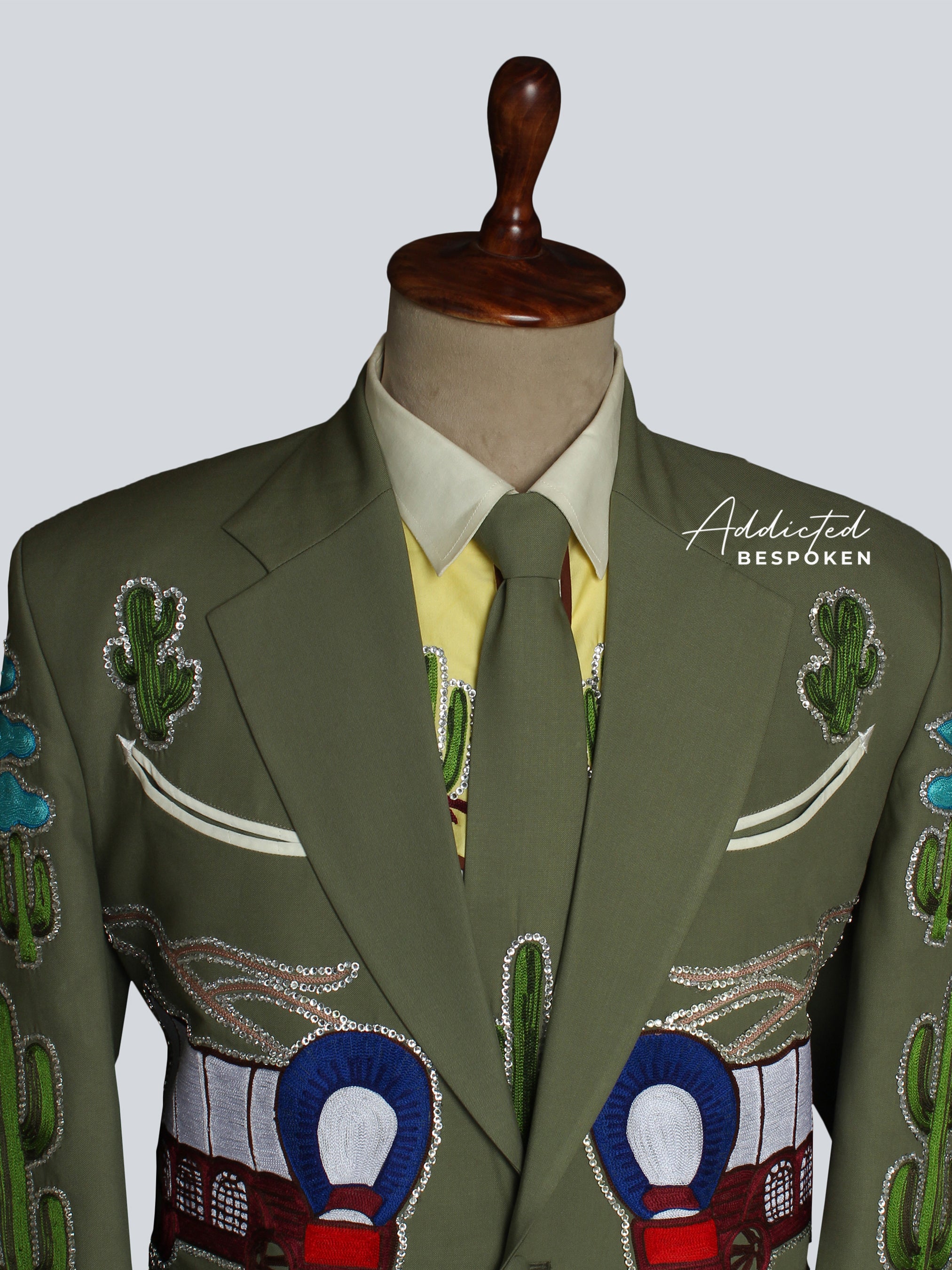 Train Detailed Lavish Suit