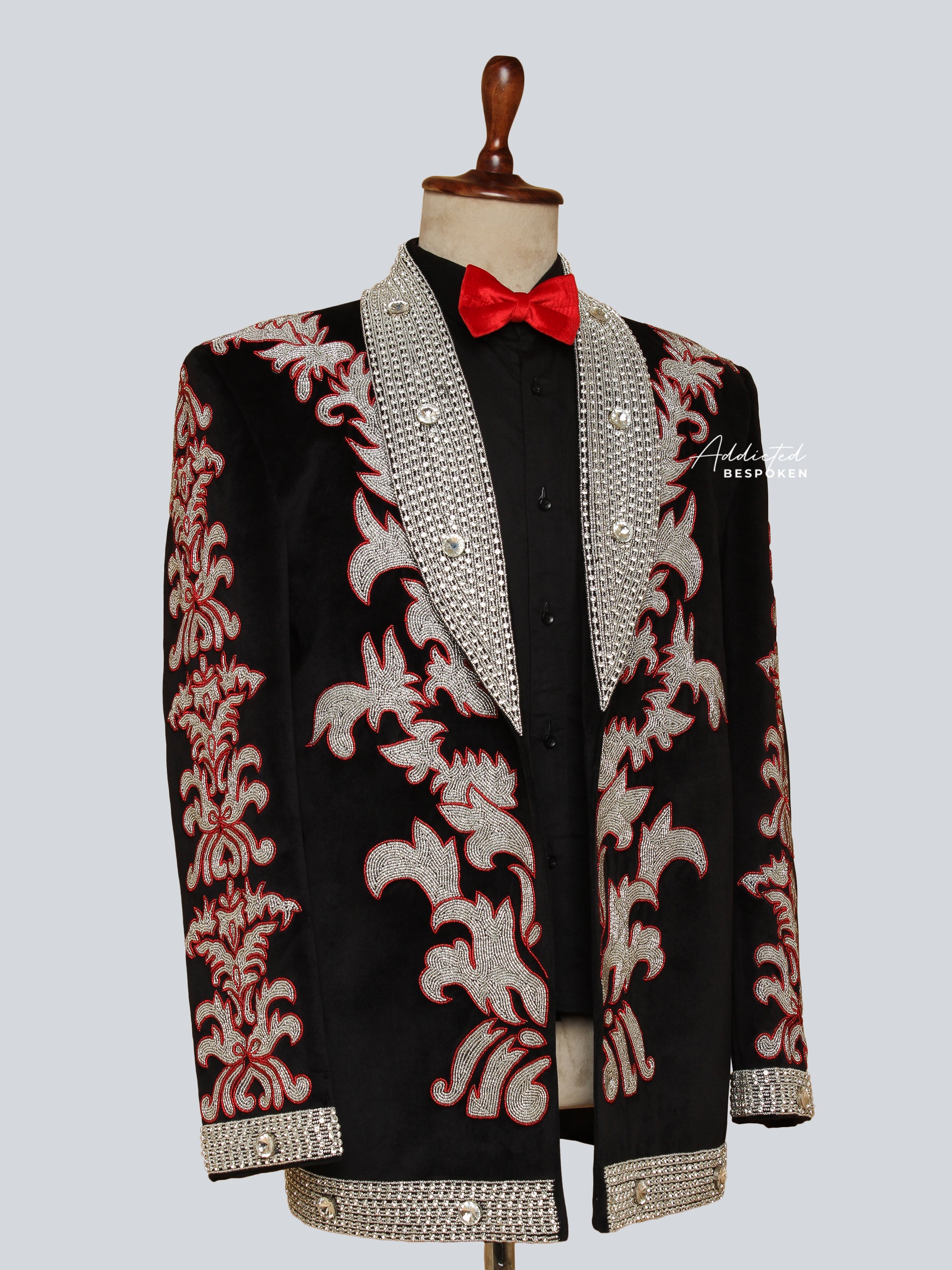 Western Suit, Embroidered Western Suits, Bespoke Wedding Suits, Wedding Men suits, Modern Groom Attire.