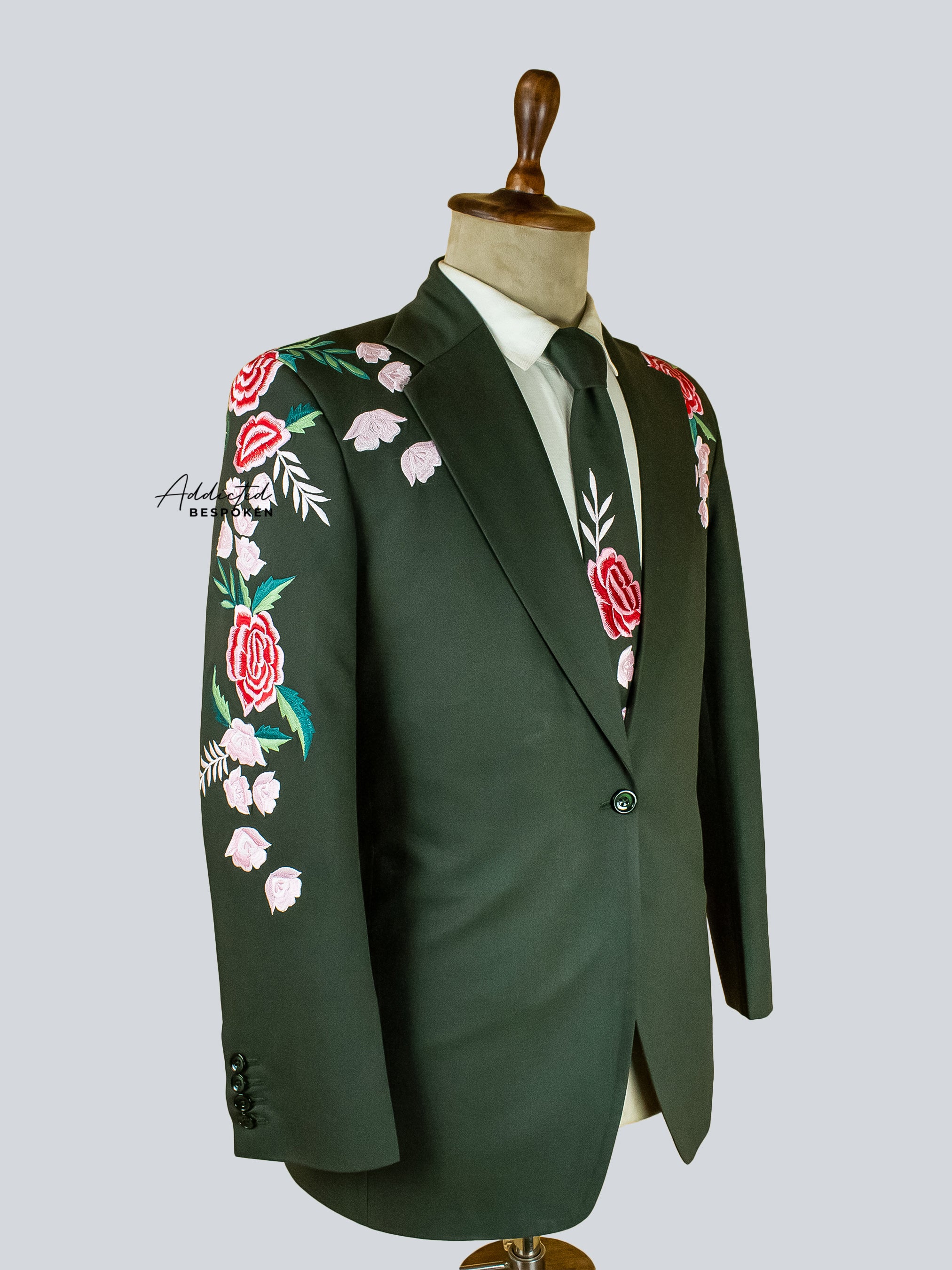 Western Suit, Embroidered Western Suits, Bespoke Wedding Suits, Wedding Men suits, Modern Groom Attire.