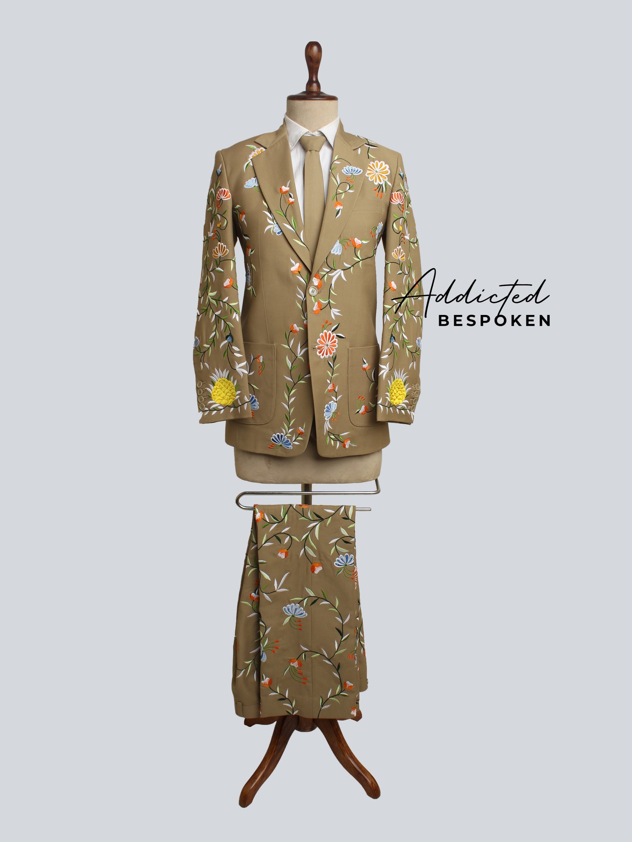 Western Suit, Embroidered Western Suits, Bespoke Wedding Suits, Wedding Men suits, Modern Groom Attire.