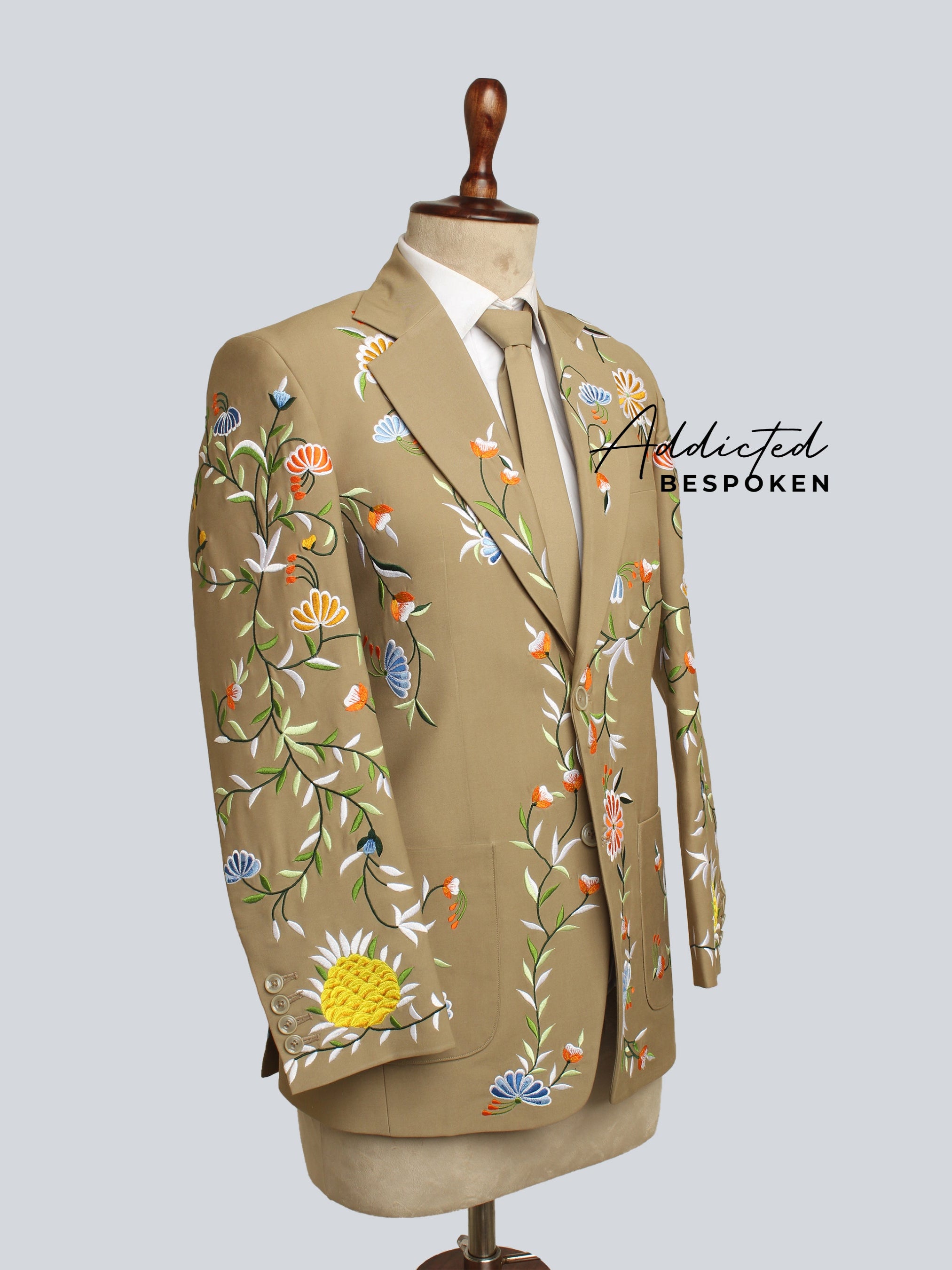 Western Suit, Embroidered Western Suits, Bespoke Wedding Suits, Wedding Men suits, Modern Groom Attire.