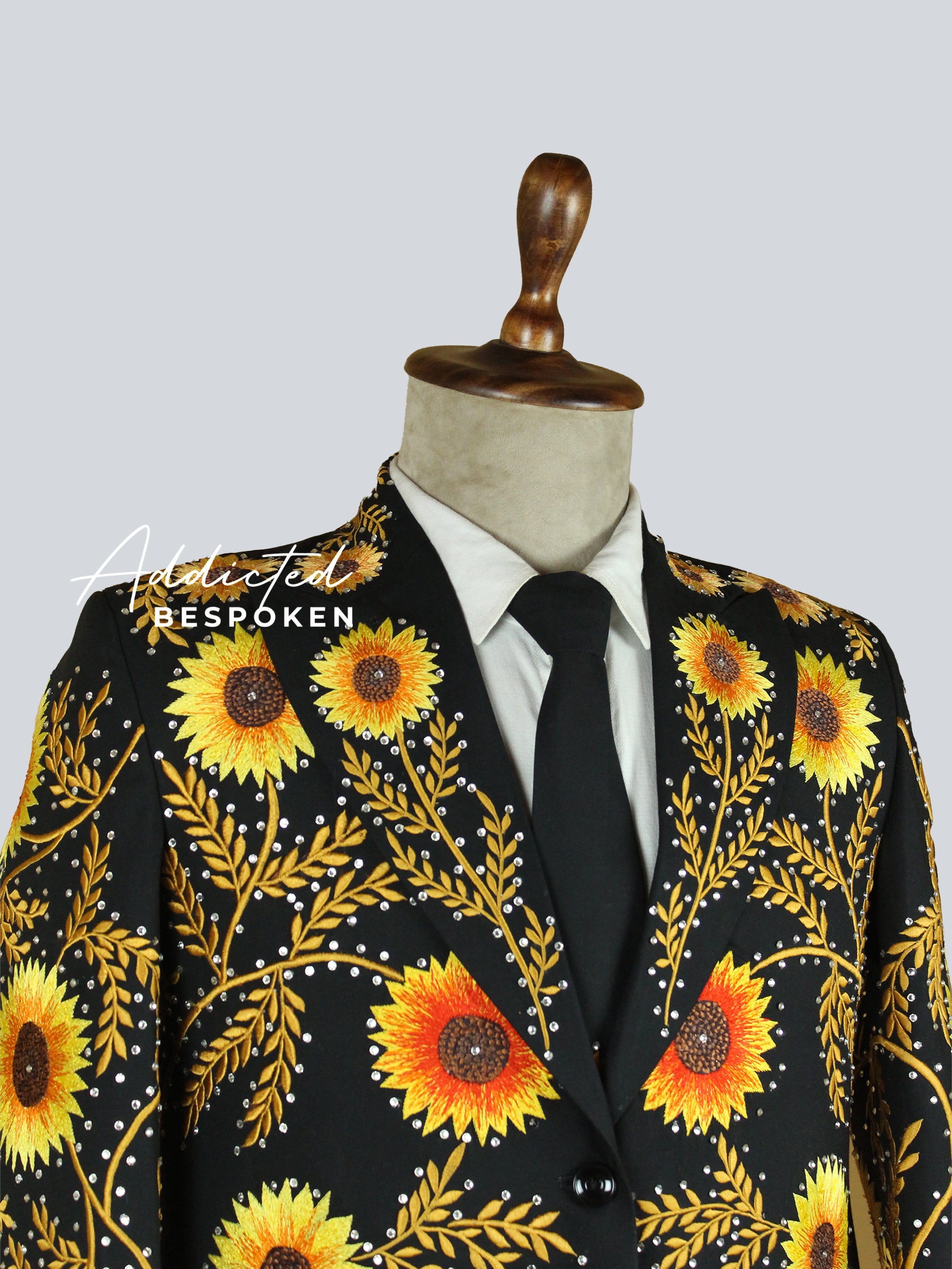 Western Suit, Embroidered Western Suits, Bespoke Wedding Suits, Wedding Men suits, Modern Groom Attire.