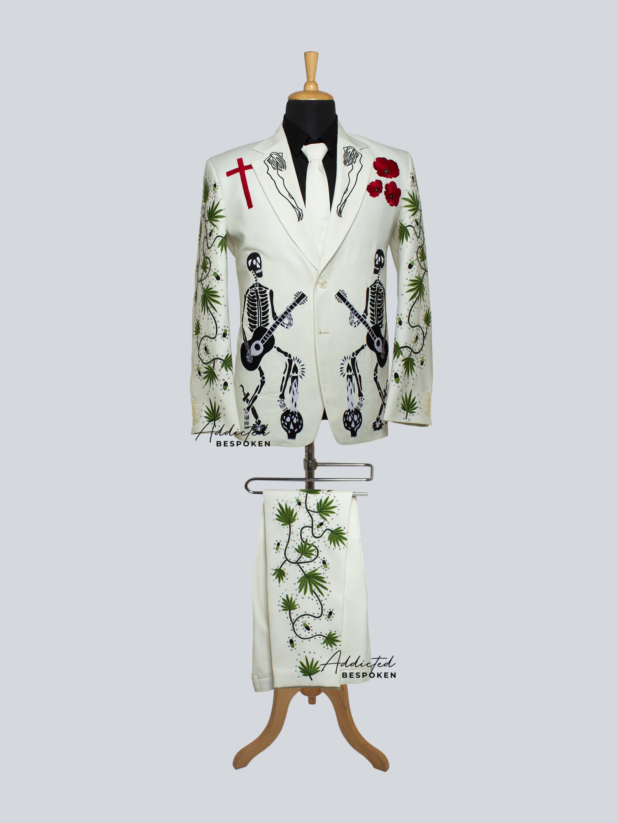 Western Suit, Embroidered Western Suits, Bespoke Wedding Suits, Wedding Men suits, Modern Groom Attire.