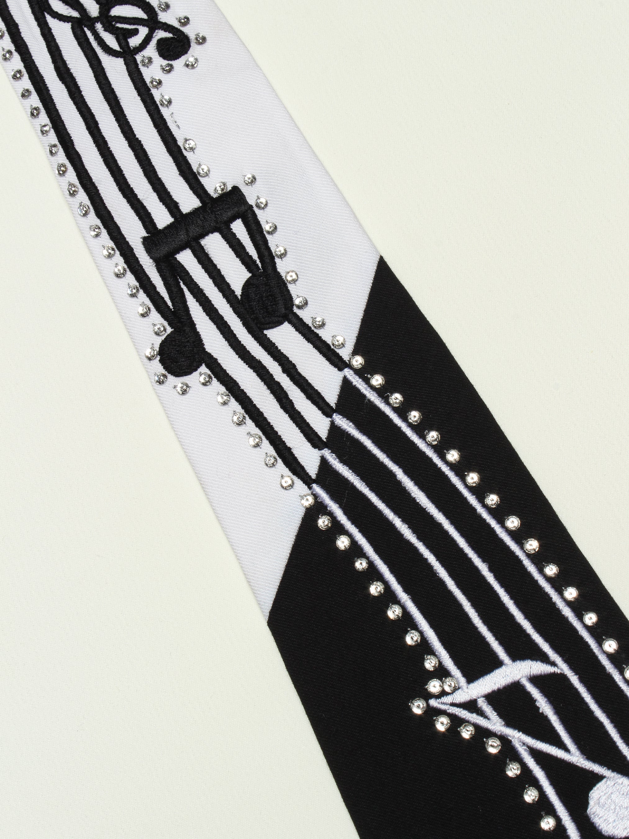 Two-Color Contrast Tie