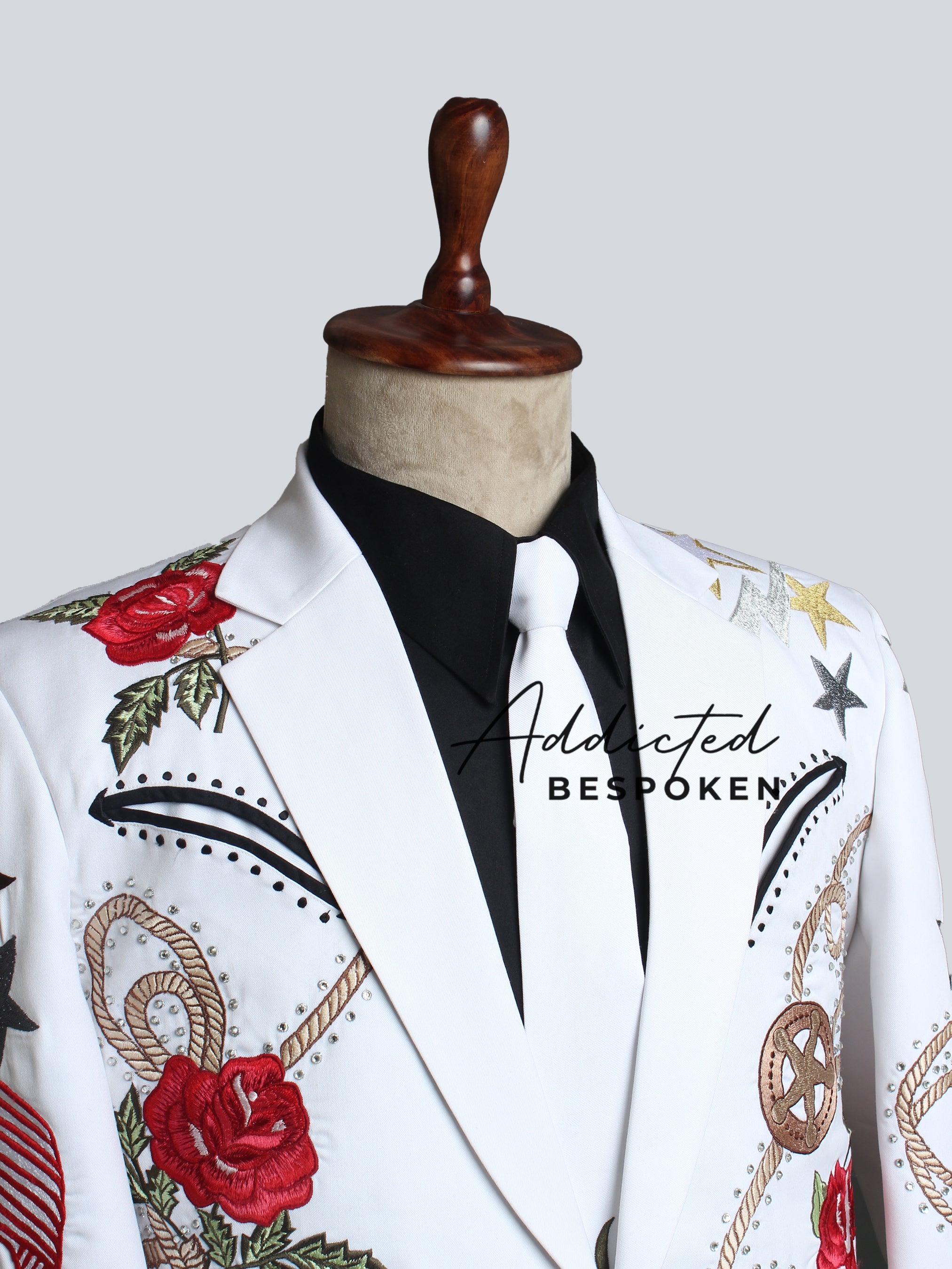 Western Suit, Embroidered Western Suits, Bespoke Wedding Suits, Wedding Men suits, Modern Groom Attire.