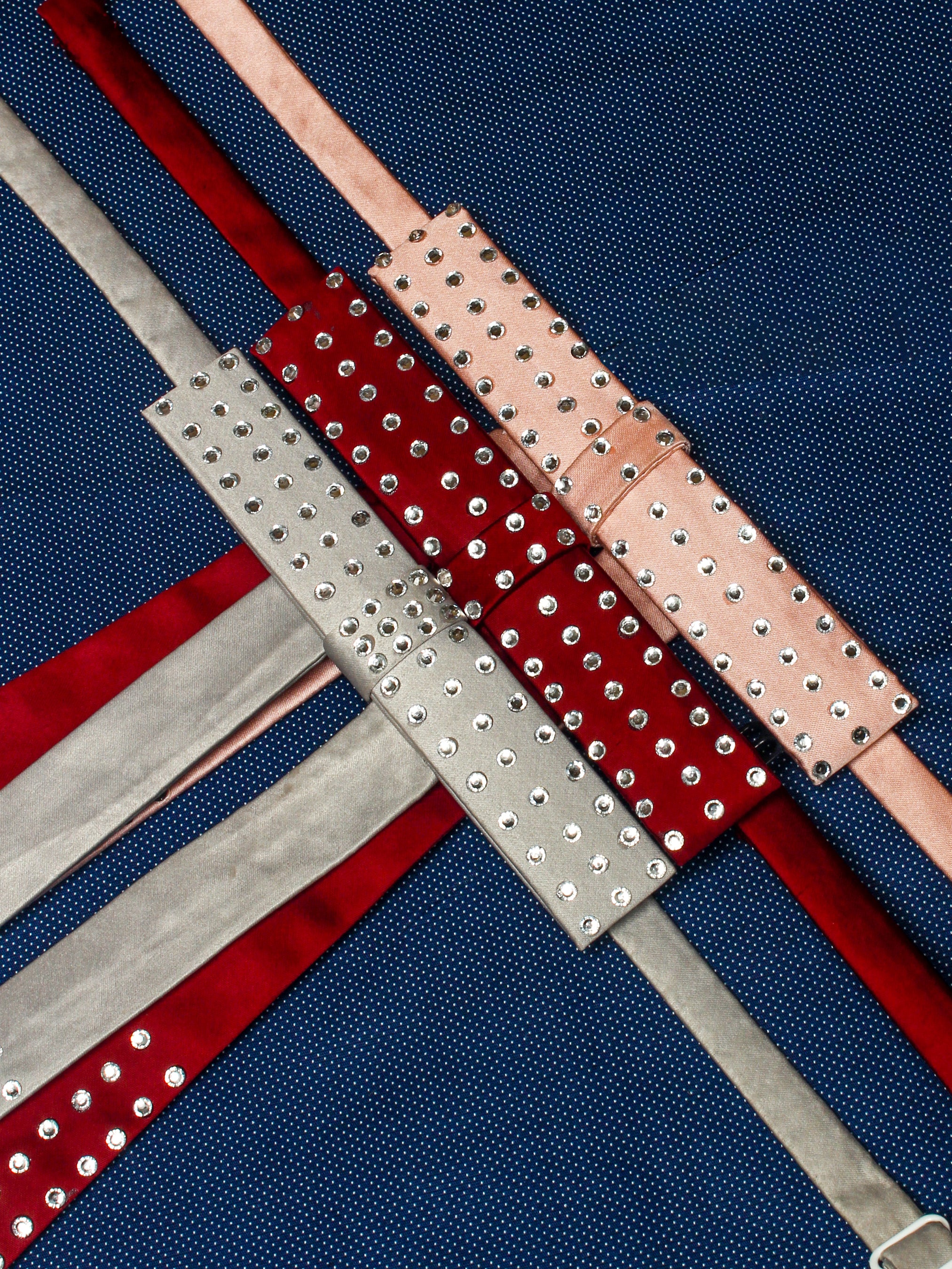 Sparkling String Bow Tie