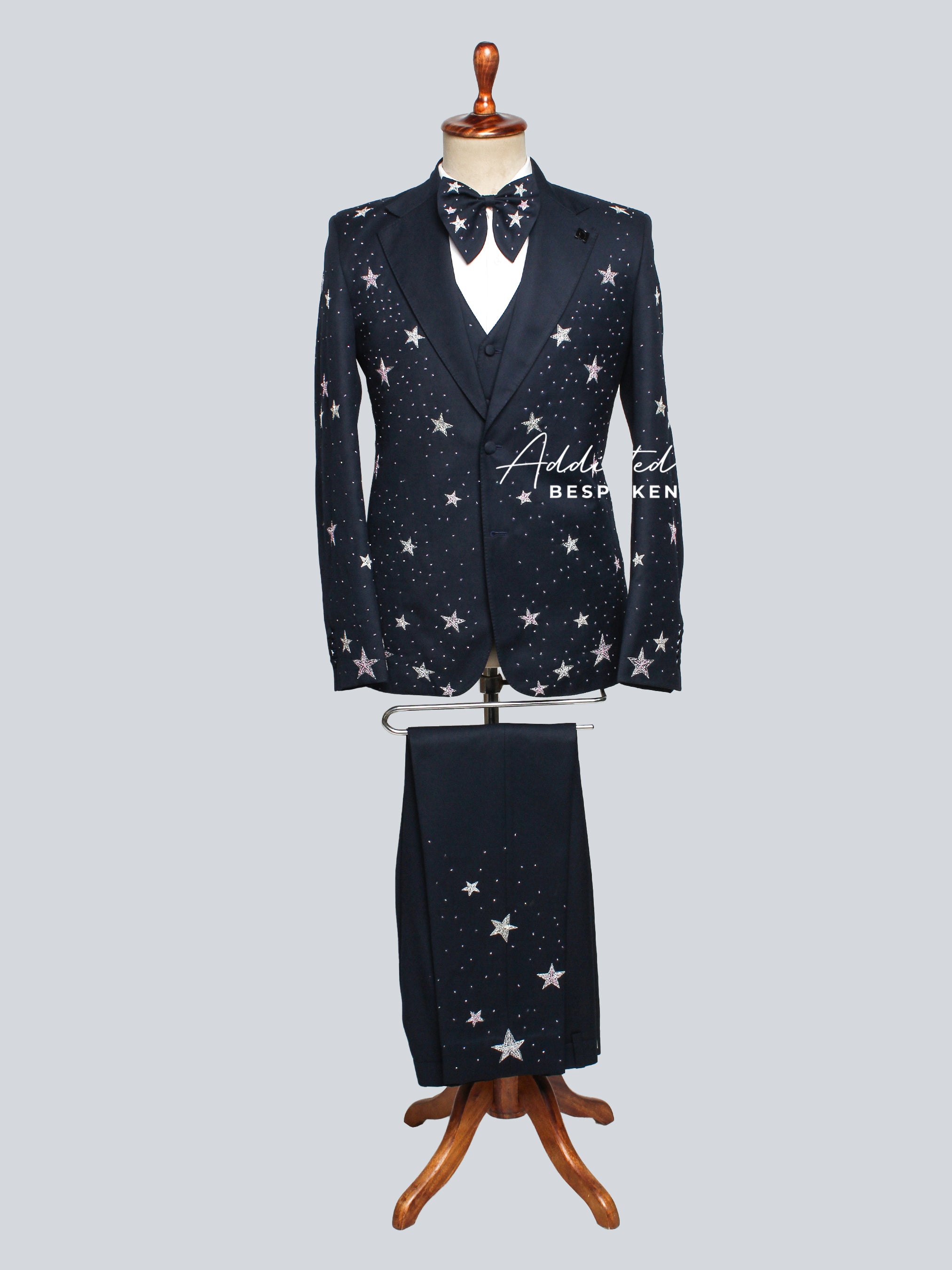 Western Suit, Embroidered Western Suits, Bespoke Wedding Suits, Wedding Men suits, Modern Groom Attire.