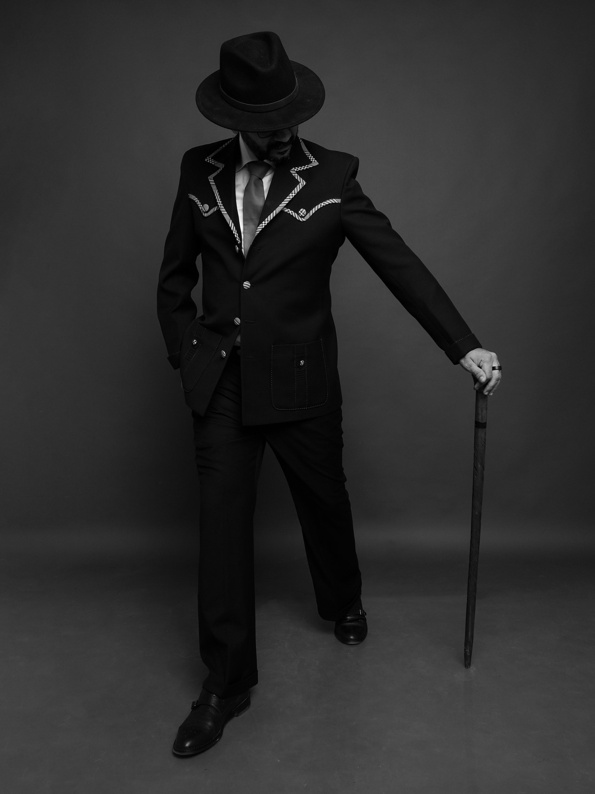 The Frontman (CLS)