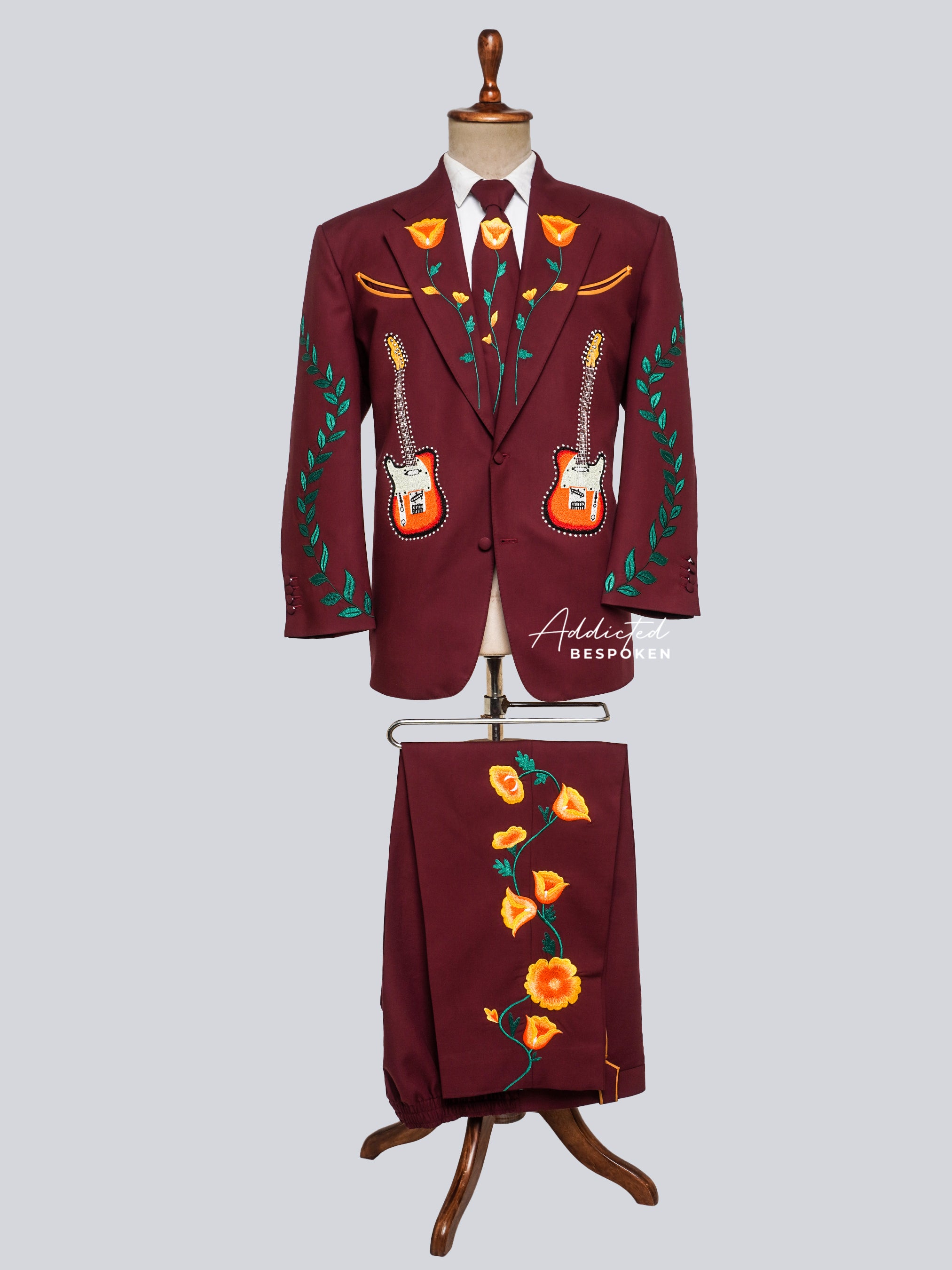 Western Suit, Embroidered Western Suits, Bespoke Wedding Suits, Wedding Men suits, Modern Groom Attire.