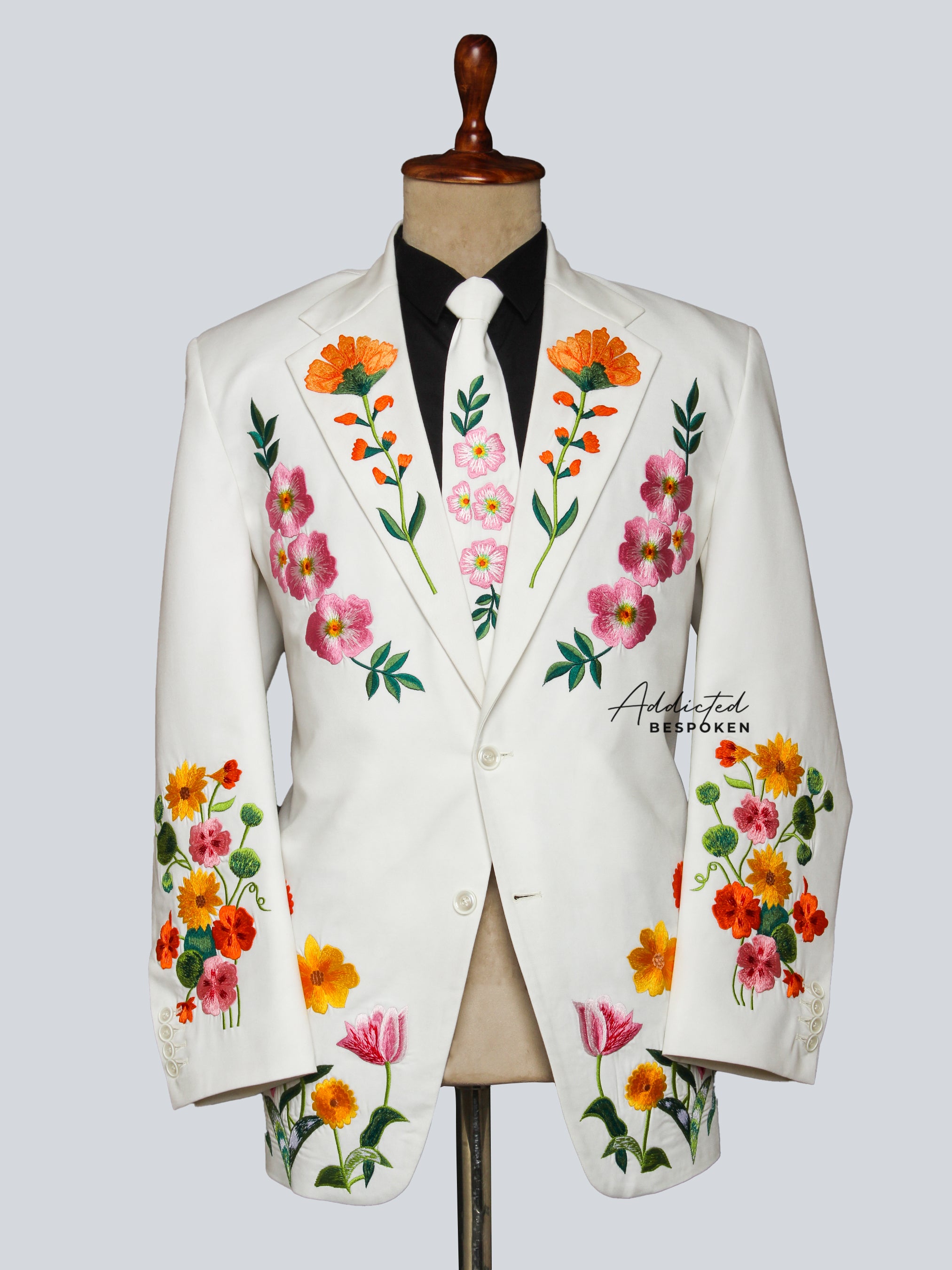 Western Suit, Embroidered Western Suits, Bespoke Wedding Suits, Wedding Men suits, Modern Groom Attire.