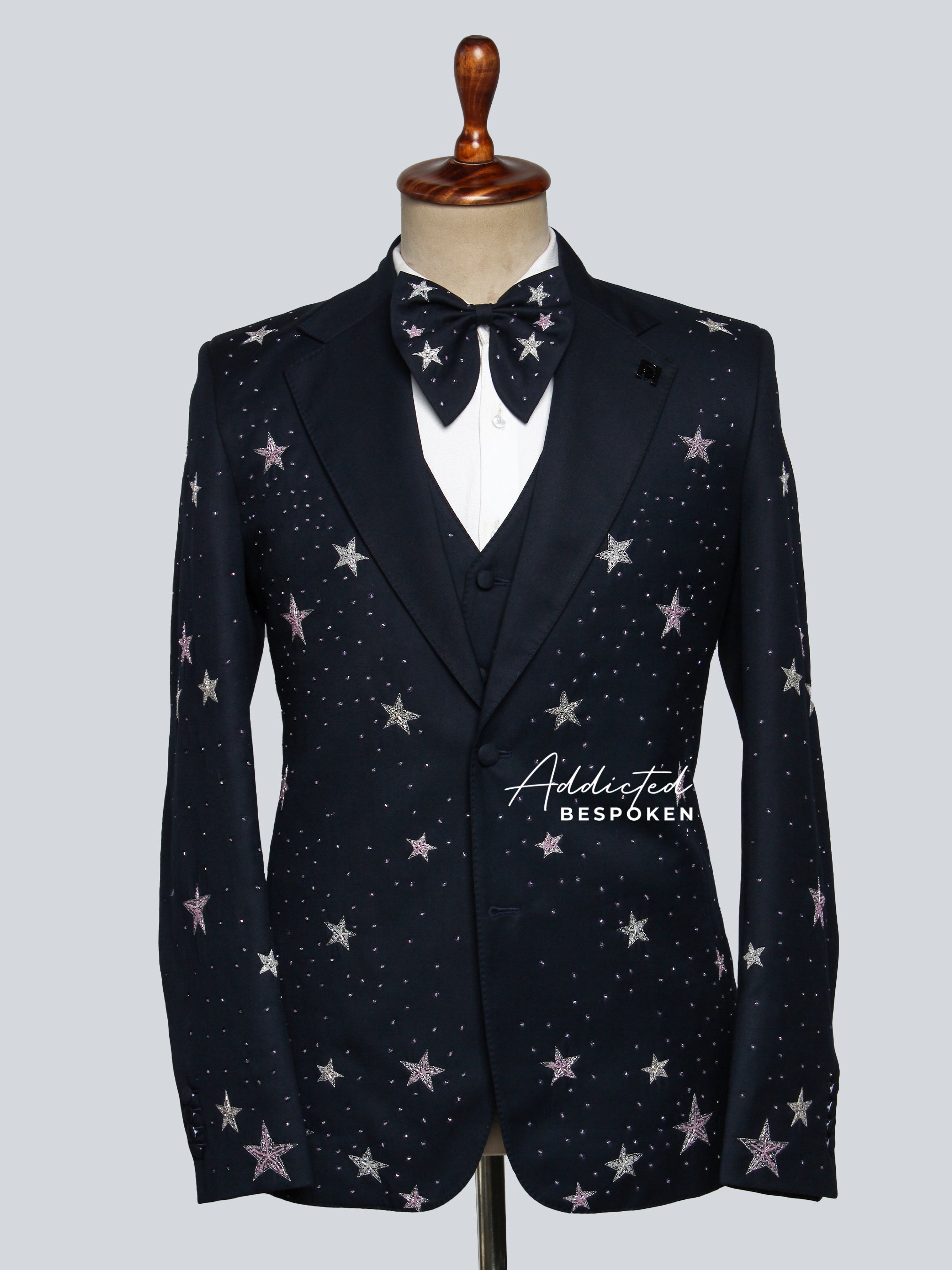 Western Suit, Embroidered Western Suits, Bespoke Wedding Suits, Wedding Men suits, Modern Groom Attire.