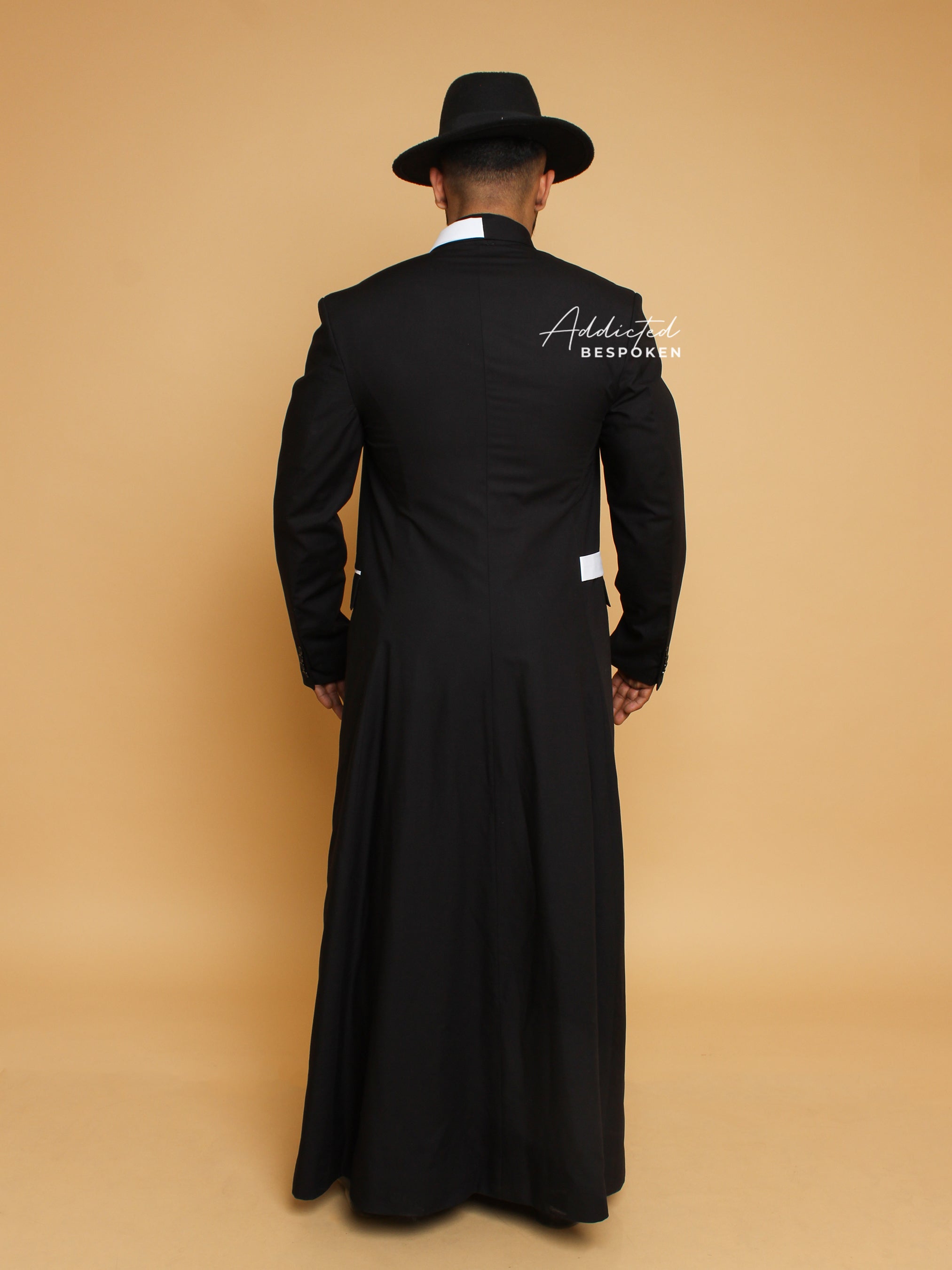 Timeless Detailing Thobe Addicted Bespoken