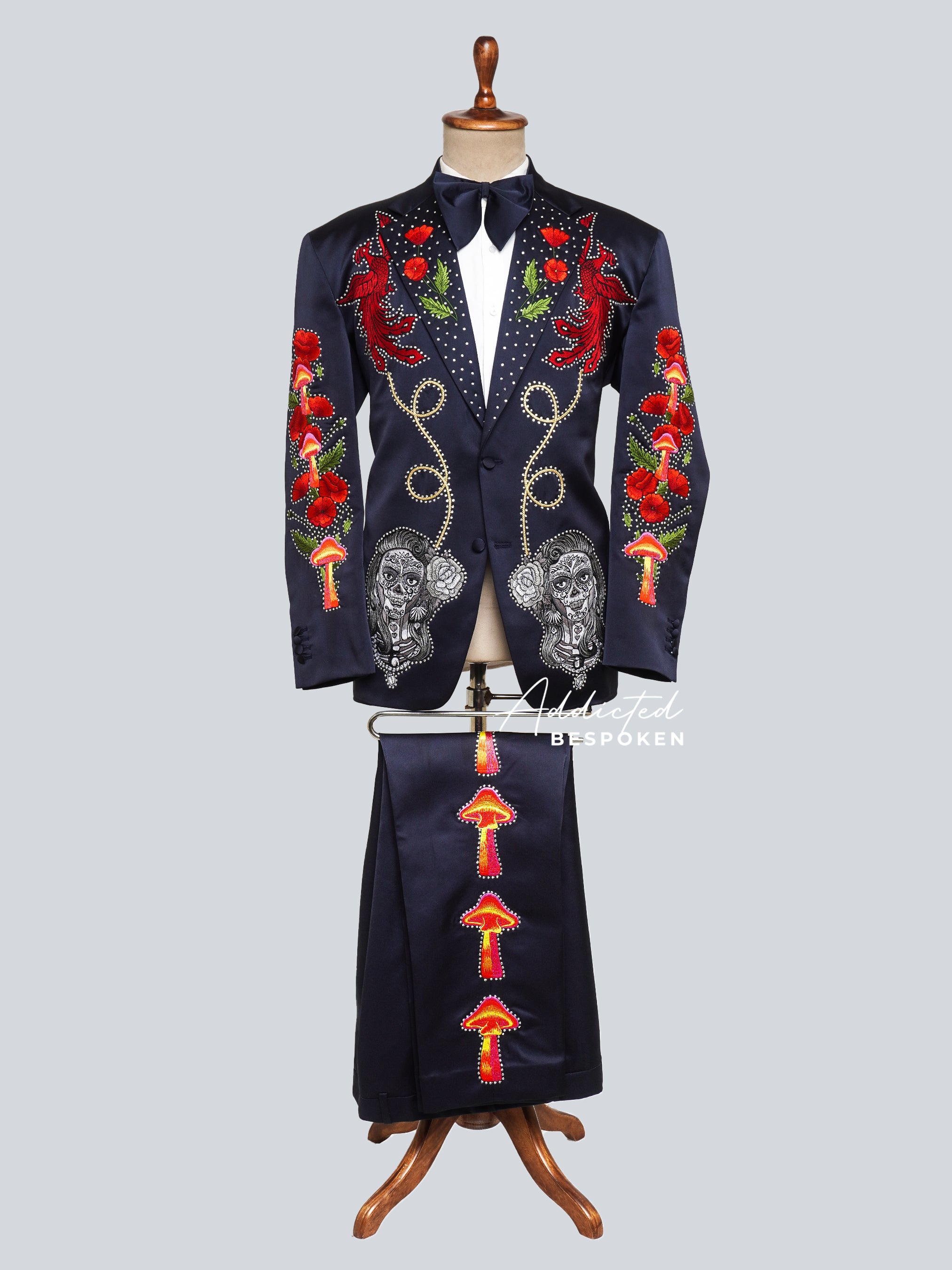Western Suit, Embroidered Western Suits, Bespoke Wedding Suits, Wedding Men suits, Modern Groom Attire.