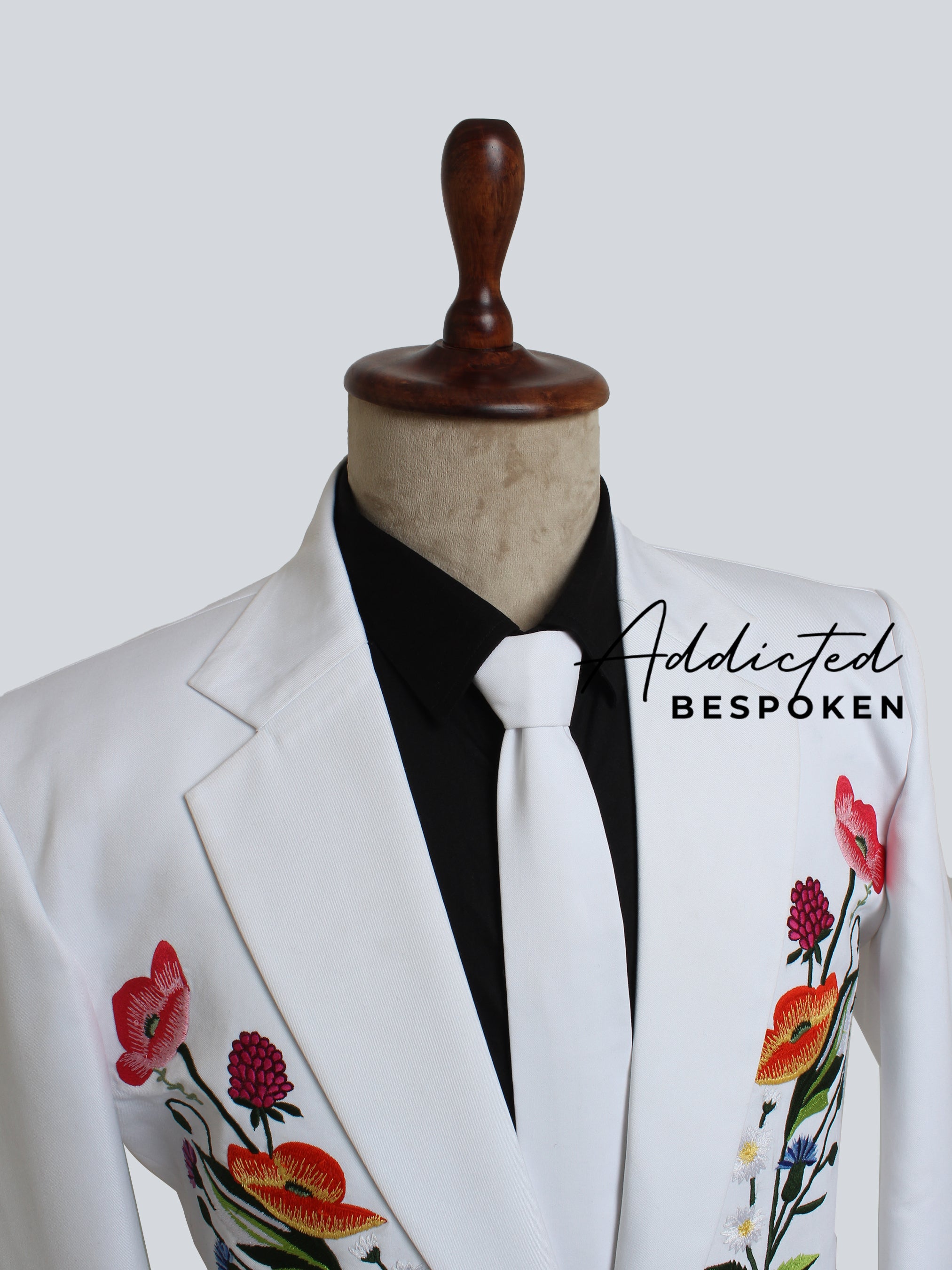 Western Suit, Embroidered Western Suits, Bespoke Wedding Suits, Wedding Men suits, Modern Groom Attire.