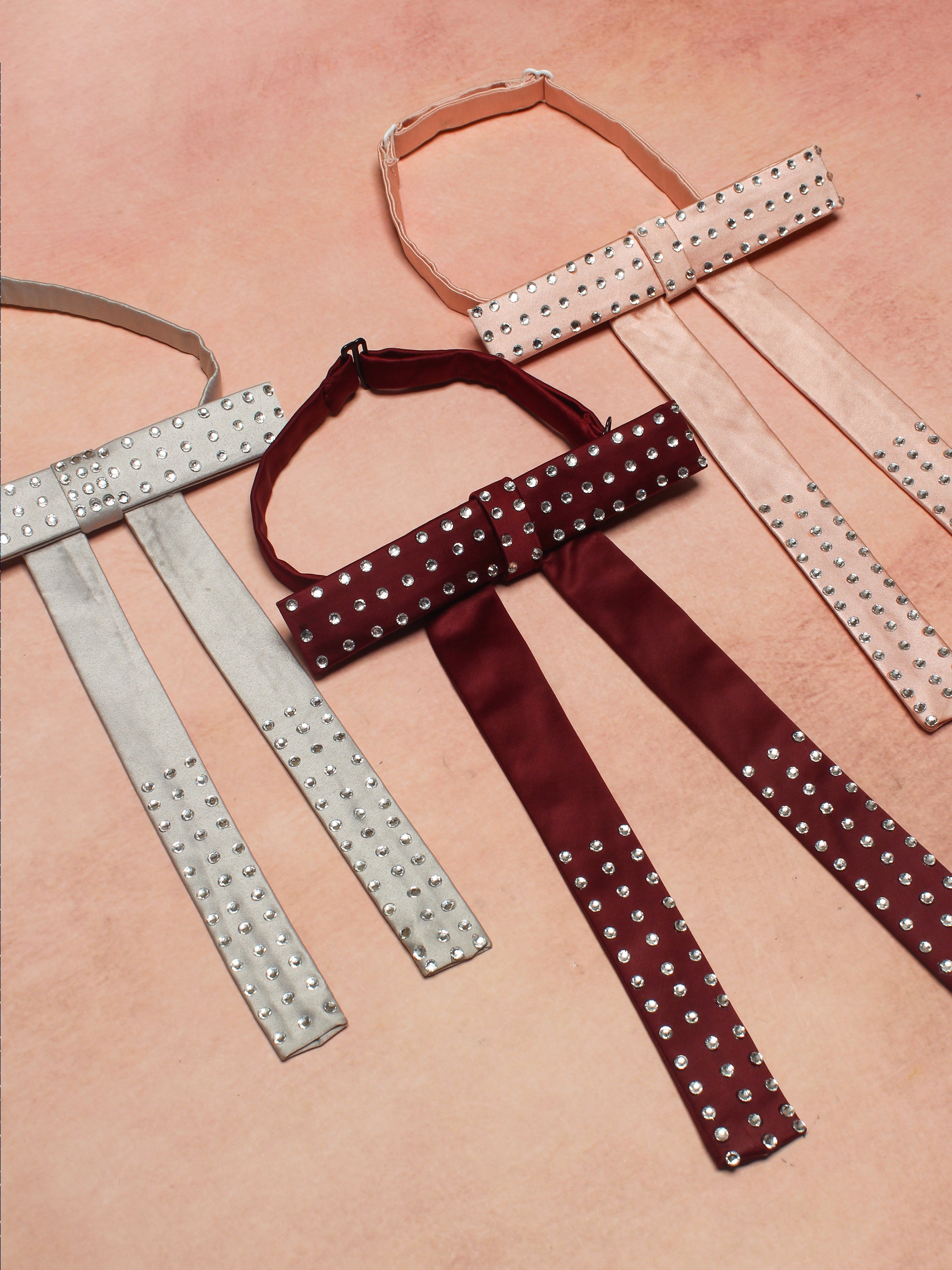 Sparkling String Bow Tie