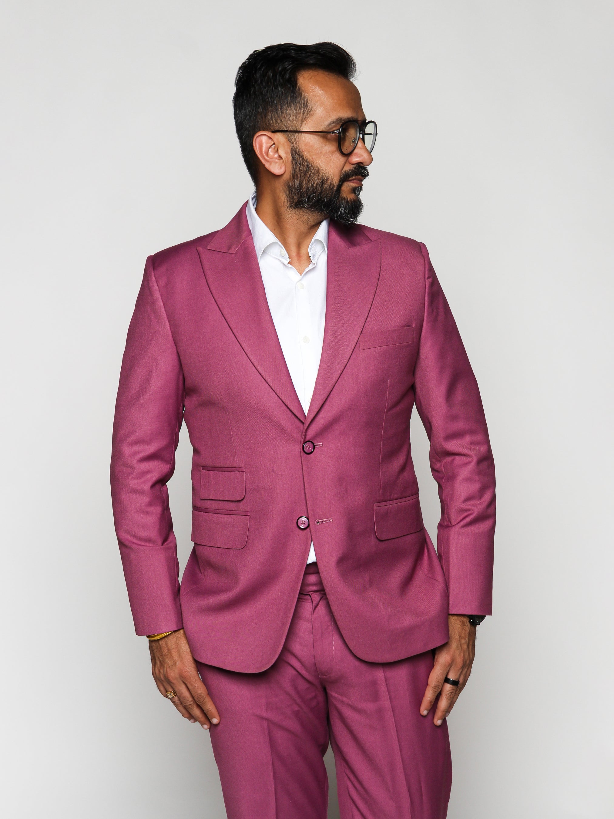 Custom suits, Bespoke Suits, Tailored clothing, Men's custom suits, Tailorman suits.