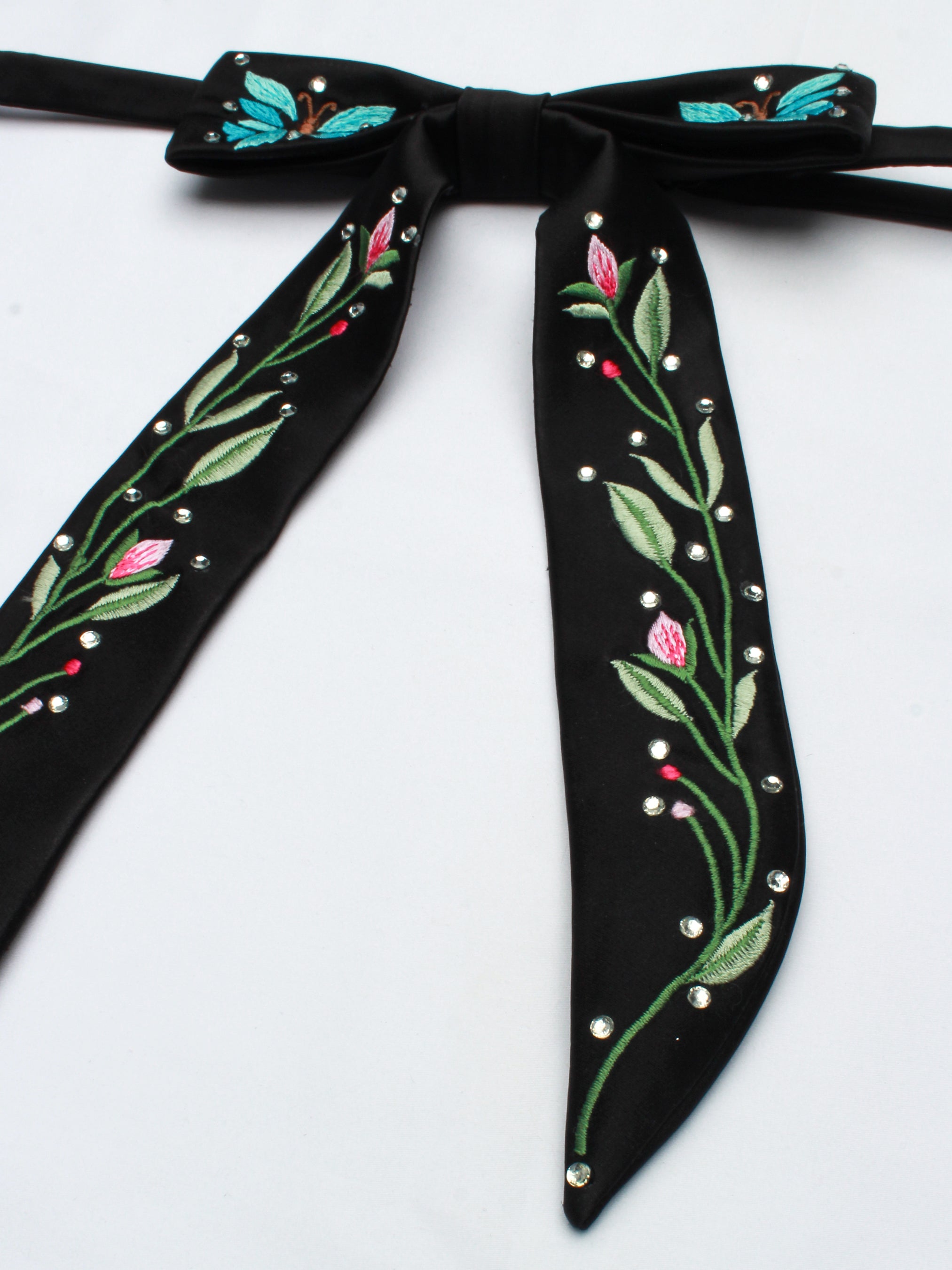 Nature’s Embrace Embroidered Tie
