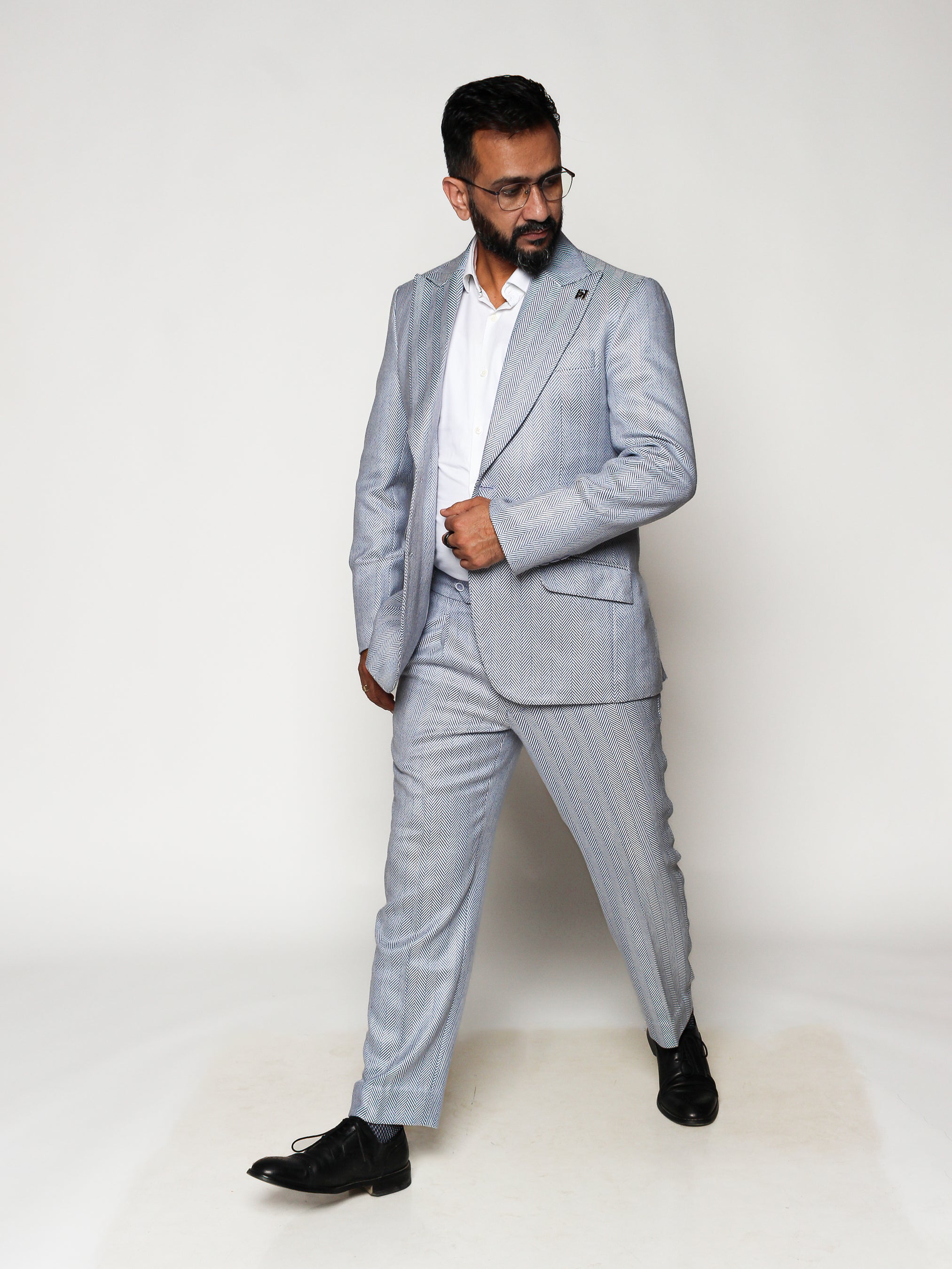 Custom suits, Bespoke Suits, Tailored clothing, Men's custom suits, Tailorman suits.