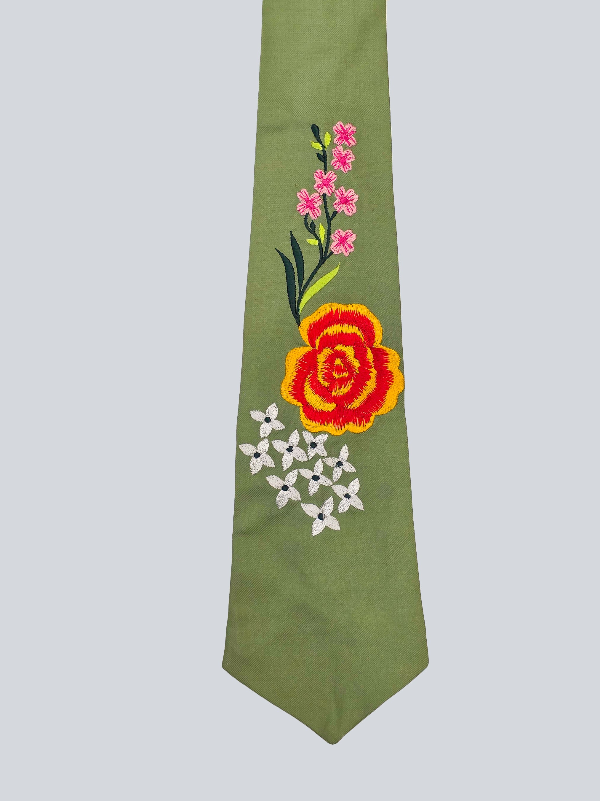 Embroidered Elegance Snake & Florals Tie Set