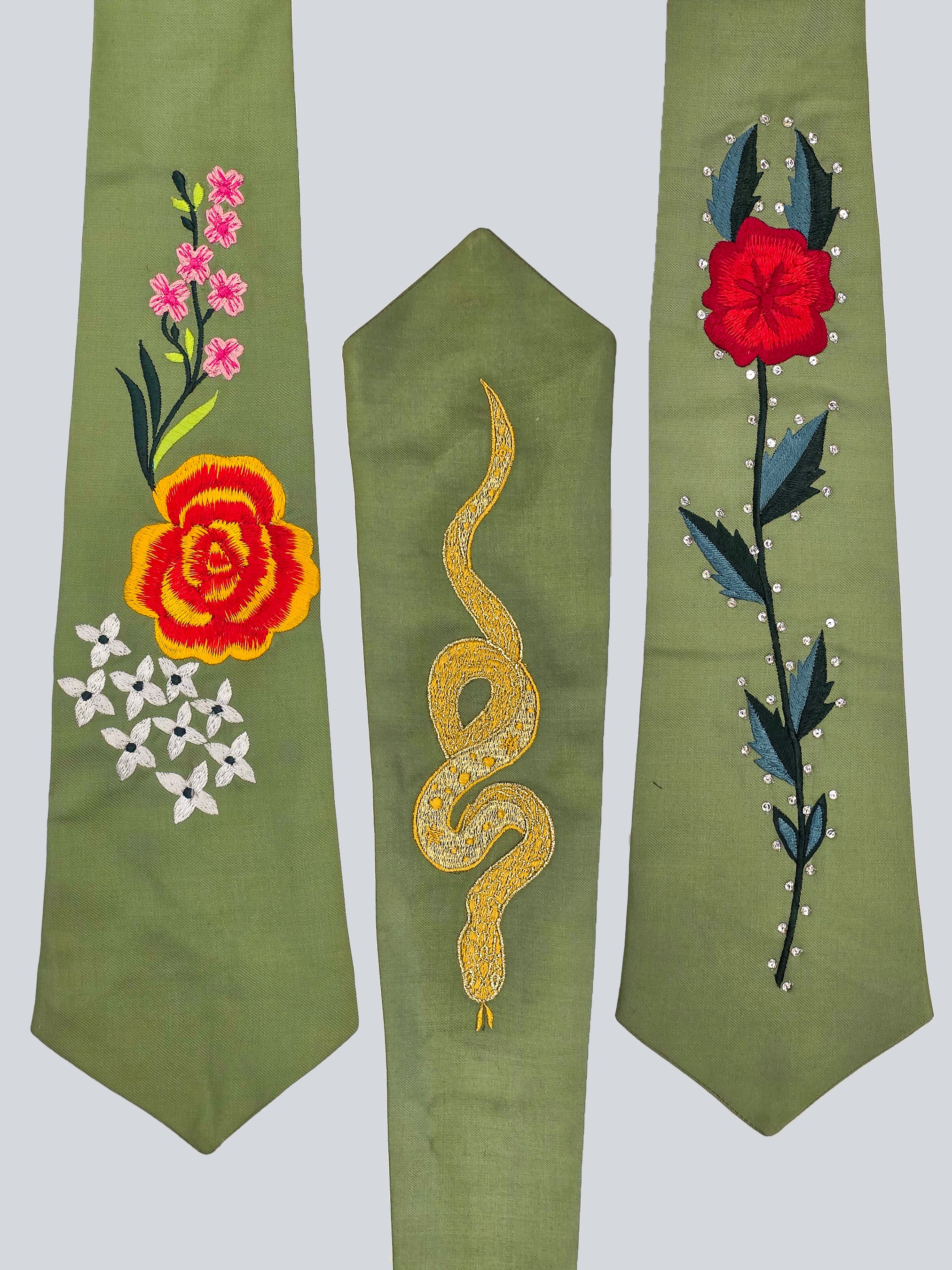 Embroidered Elegance Snake & Florals Tie Set