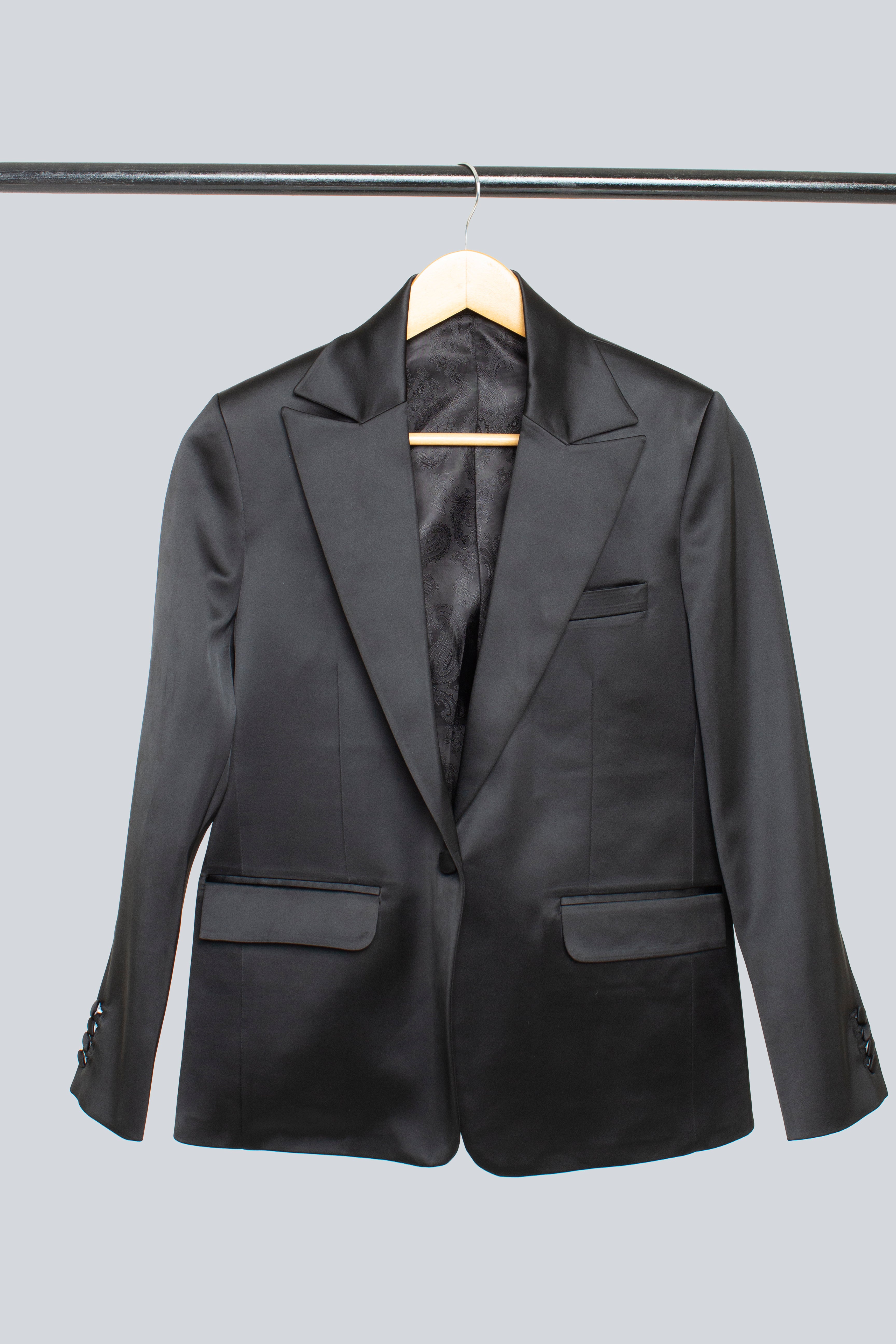 Classic Fit Suit in Black