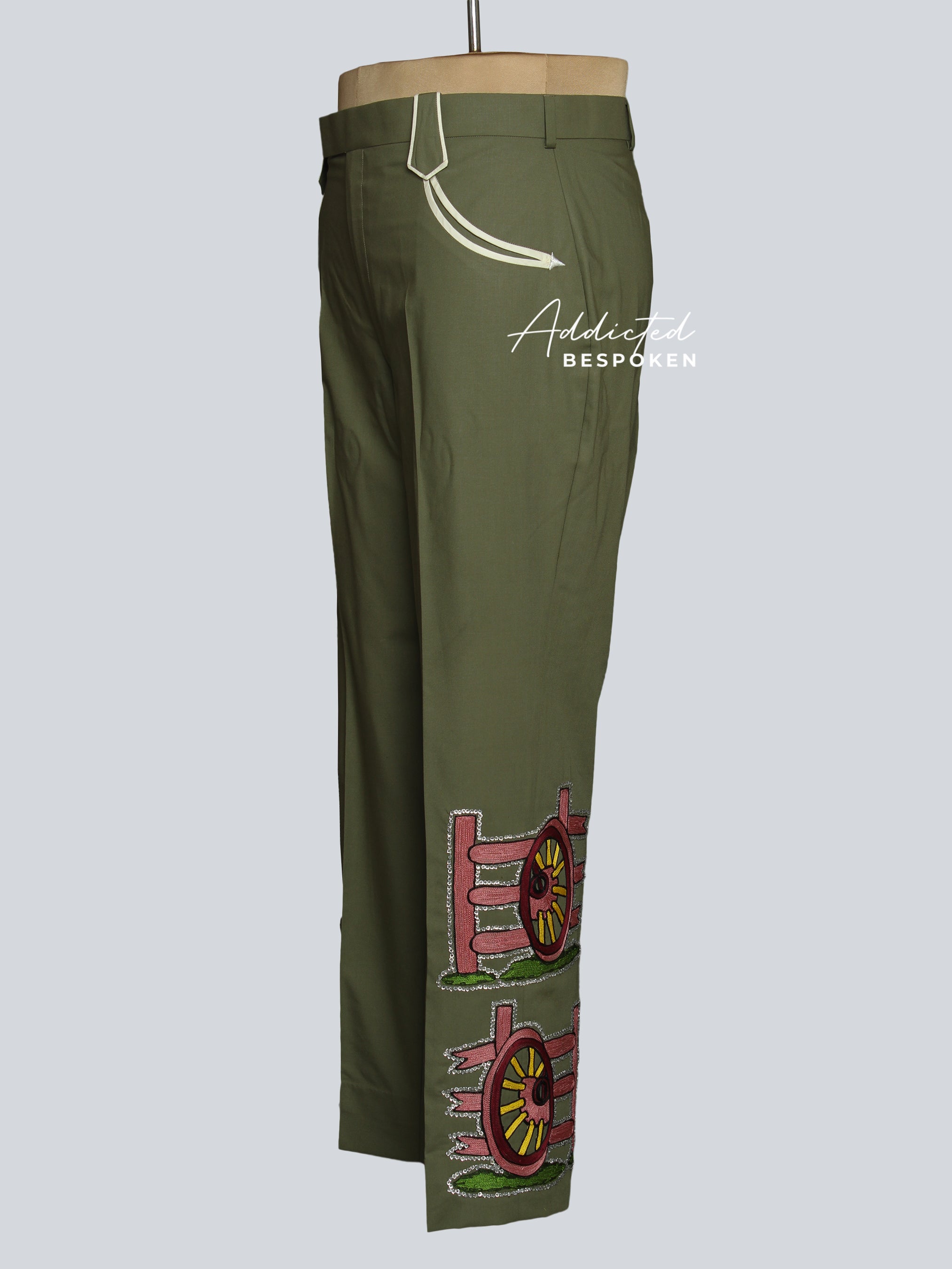 Train Detailed Lavish Suit