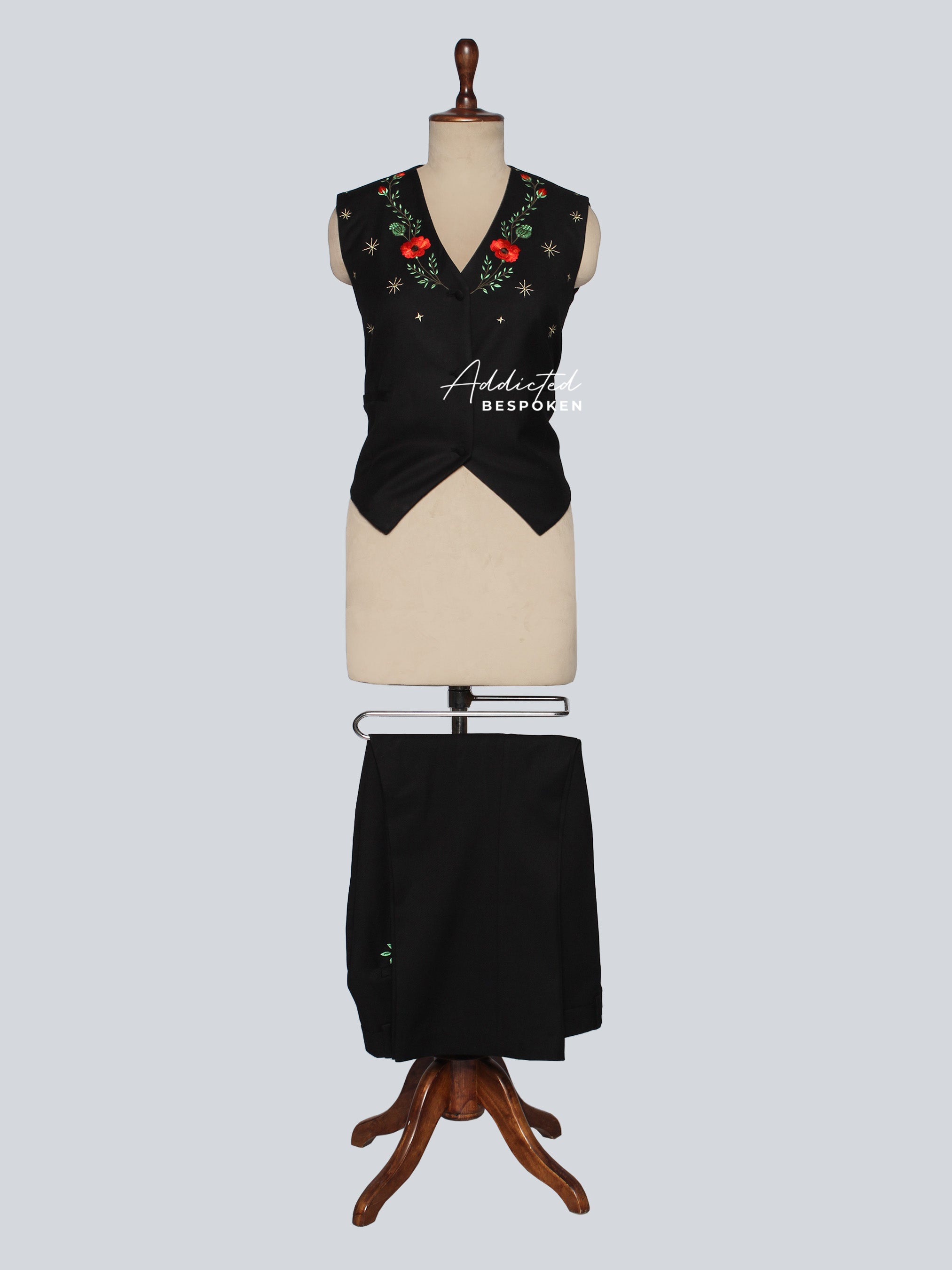 Black embroidered vest set