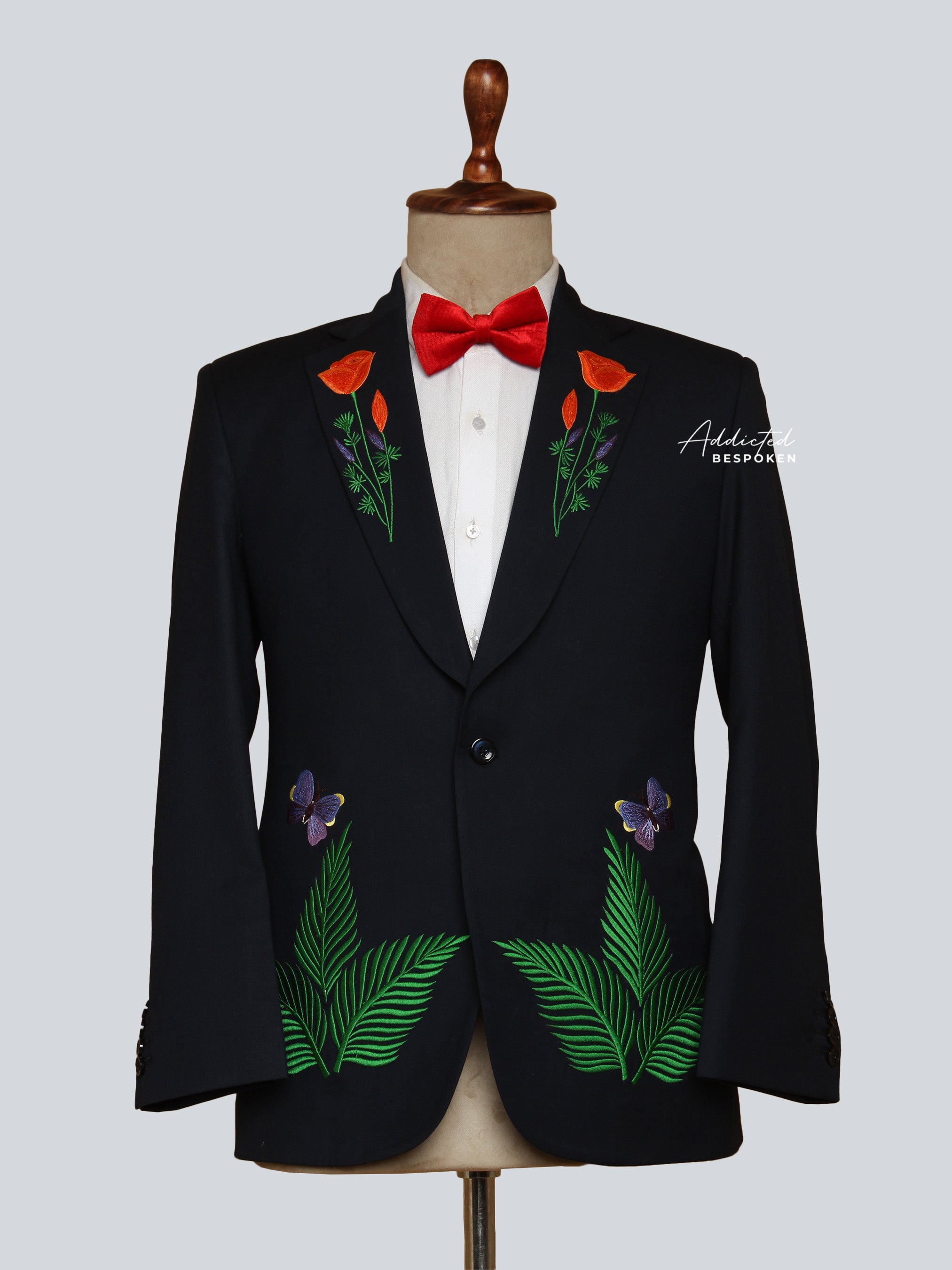 Western Suit, Embroidered Western Suits, Bespoke Wedding Suits, Wedding Men suits, Modern Groom Attire.