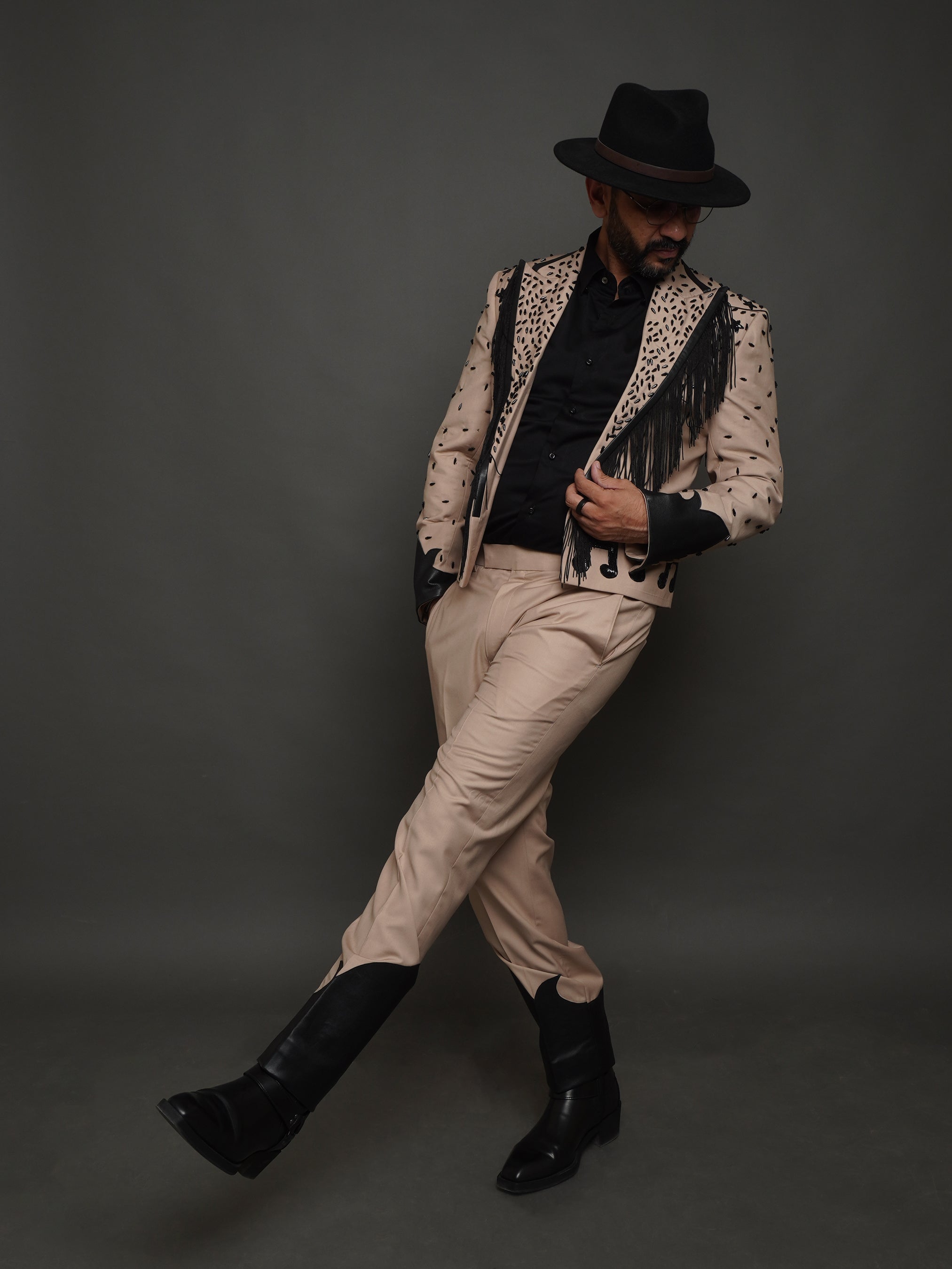 Modern Western Ensemble (CLS)