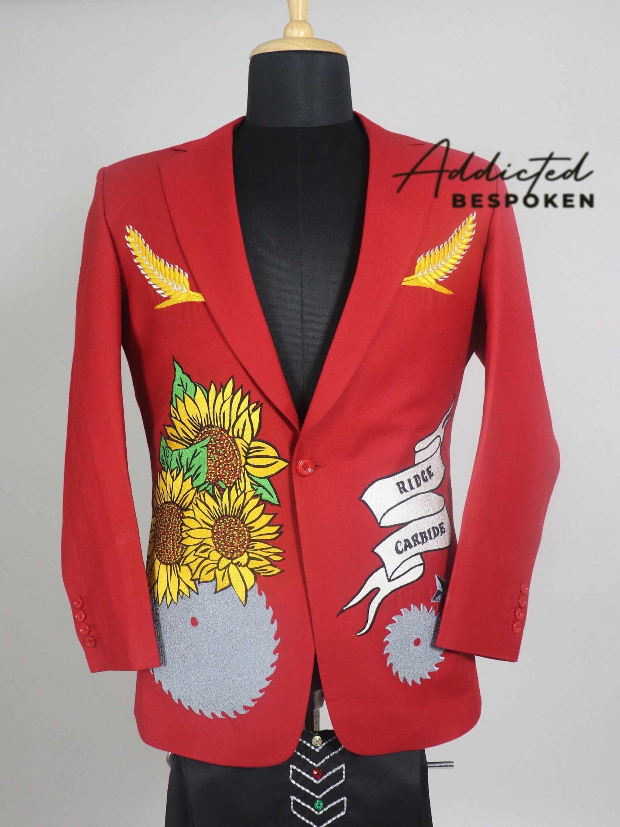 Western Suit, Embroidered Western Suits, Bespoke Wedding Suits, Wedding Men suits, Modern Groom Attire.