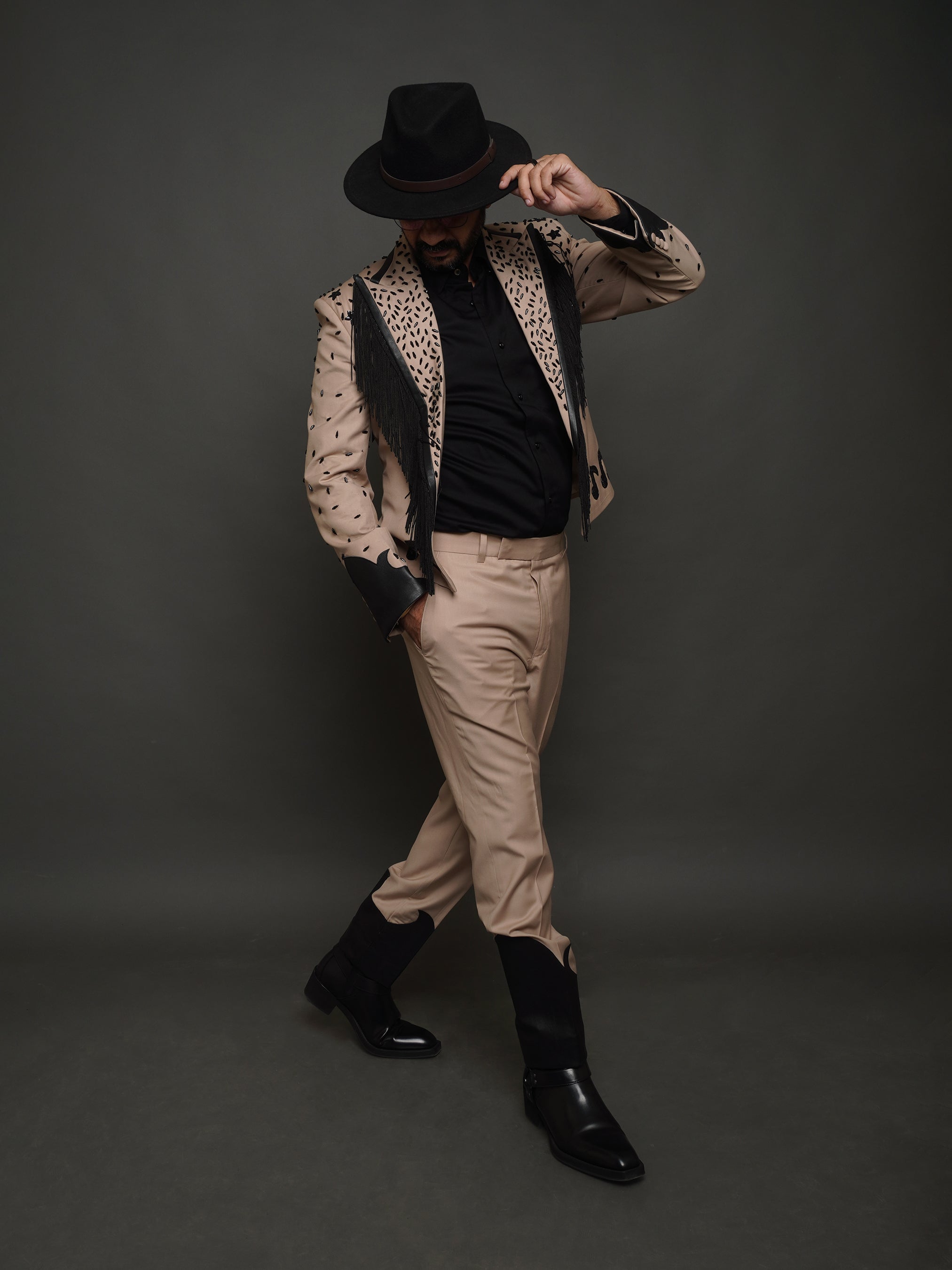 Modern Western Ensemble (CLS)
