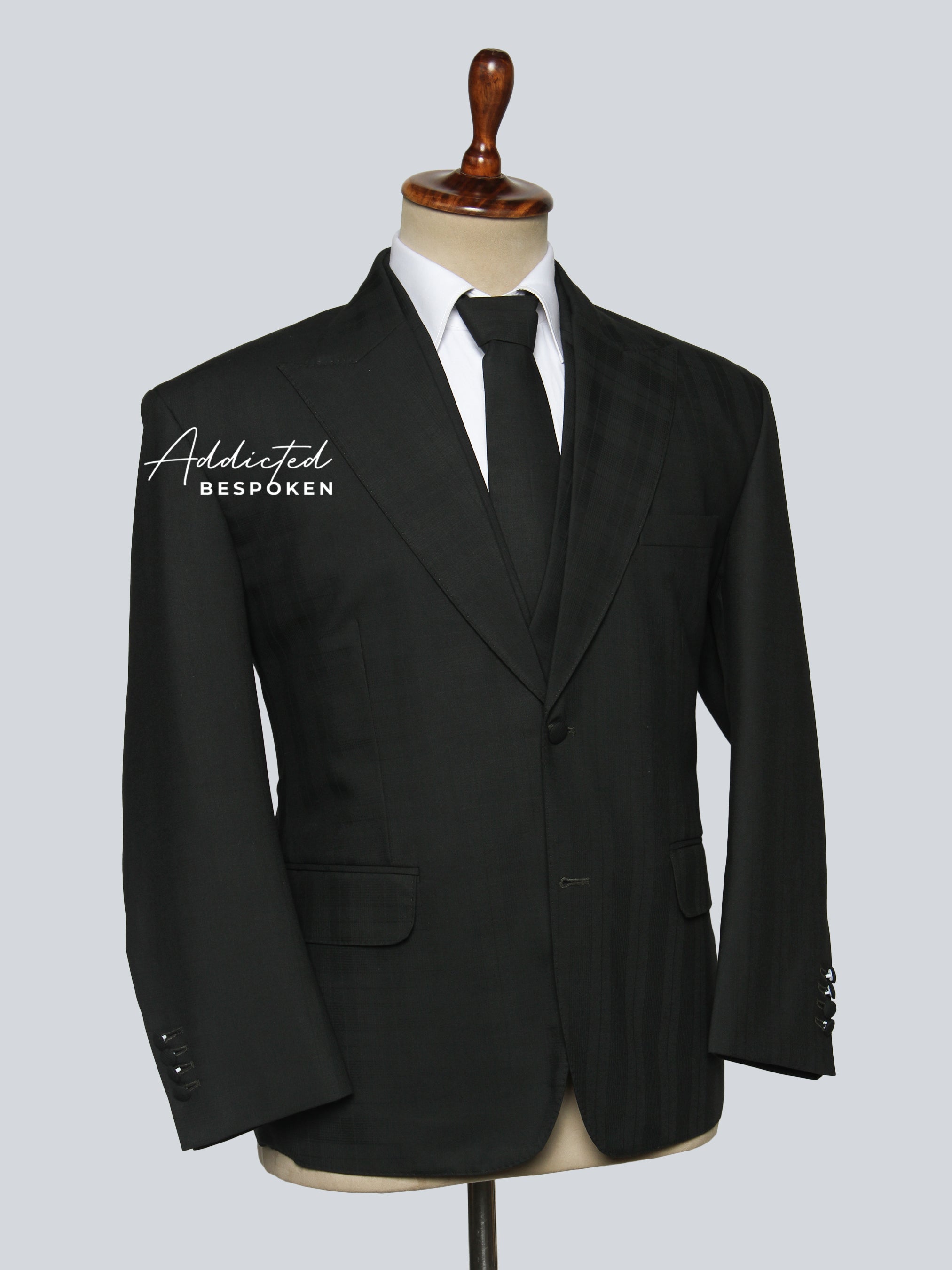 Side view of classic tailored suit – slim fit custom suit for men