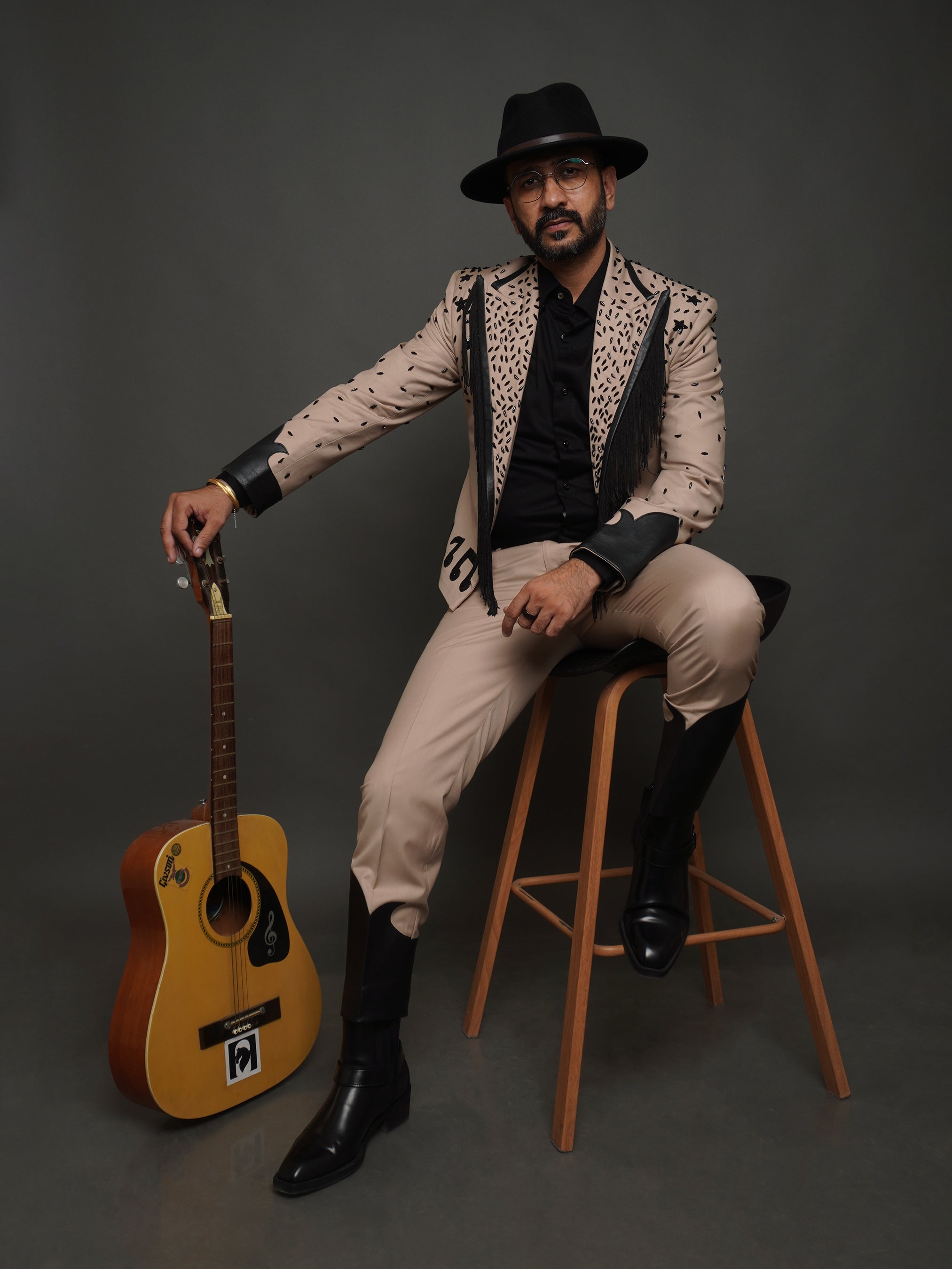 Modern Western Ensemble (CLS)