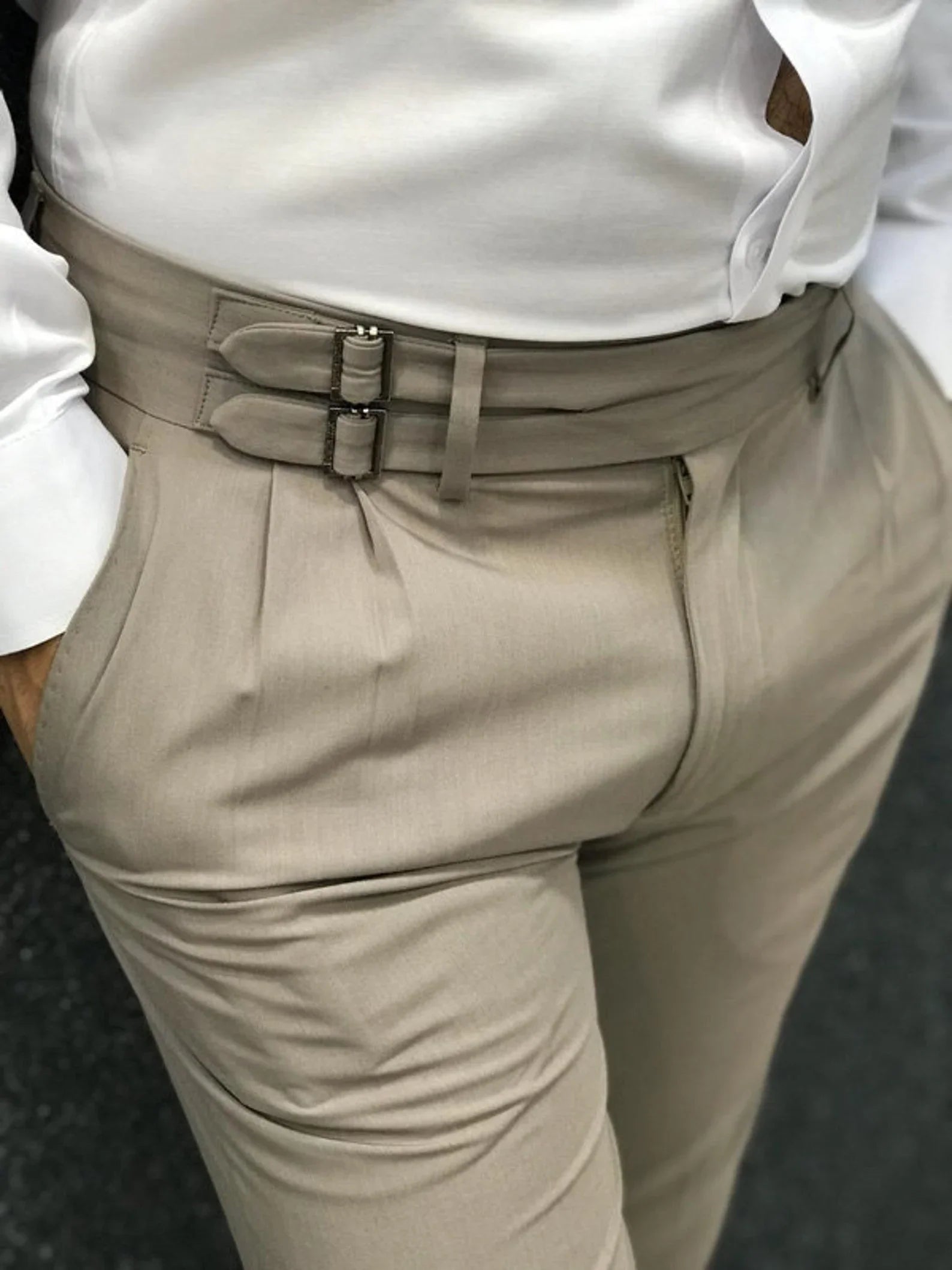 the beige pant