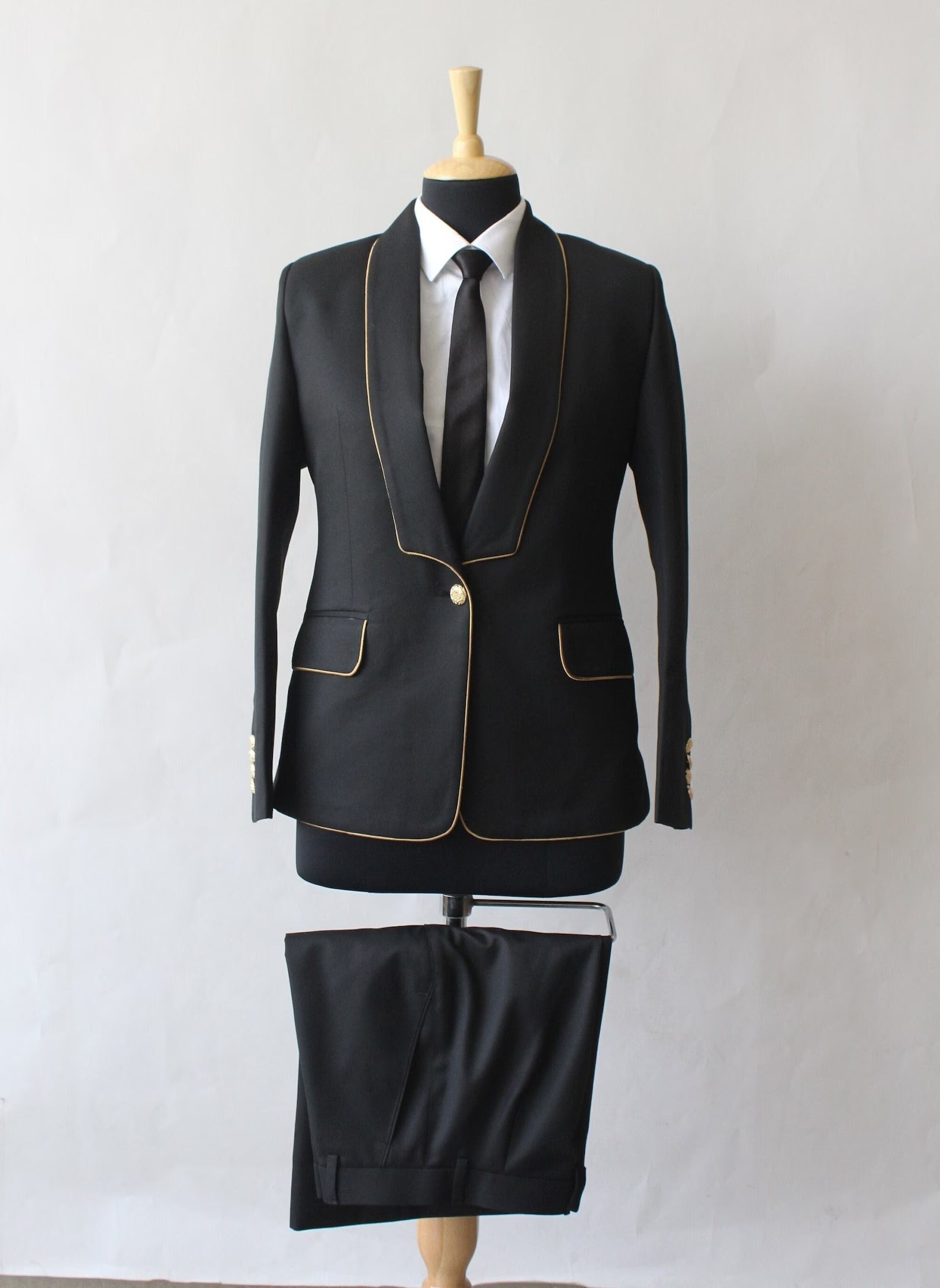 Elegant Black: Custom-Made Formal Excellence